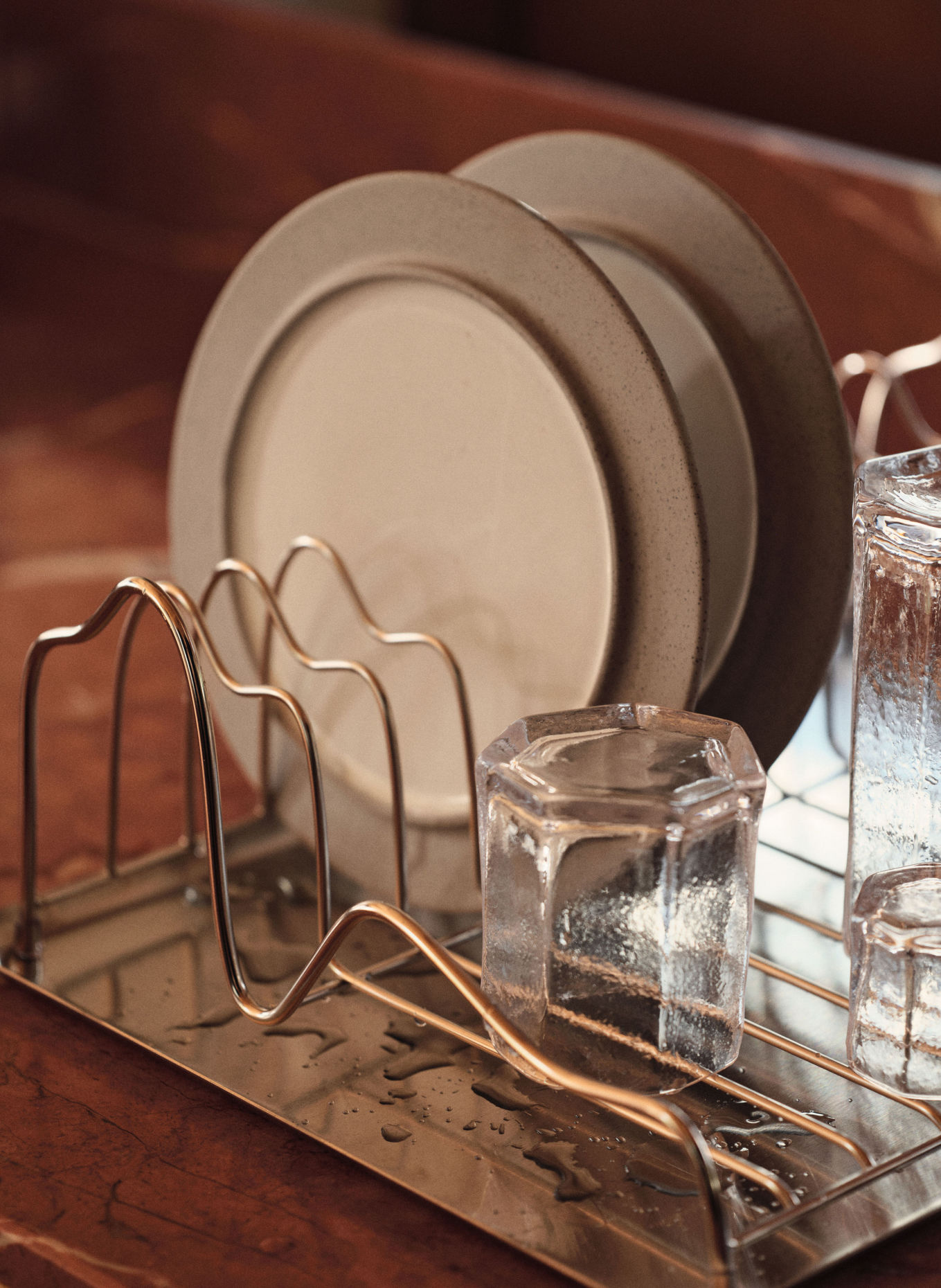 Ferm LIVING CURVATURE Dish Rack: SILVER