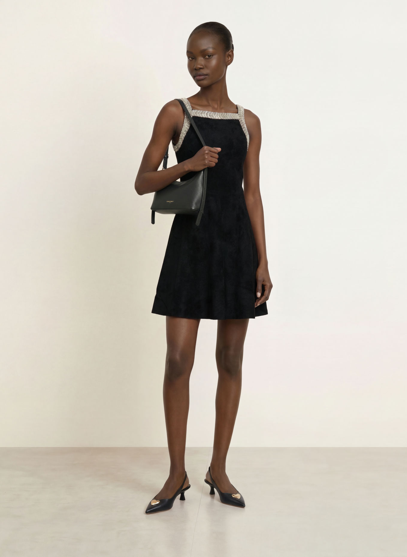 CLAUDIE PIERLOT Strickkleid mit Schmucksteinen: SCHWARZ