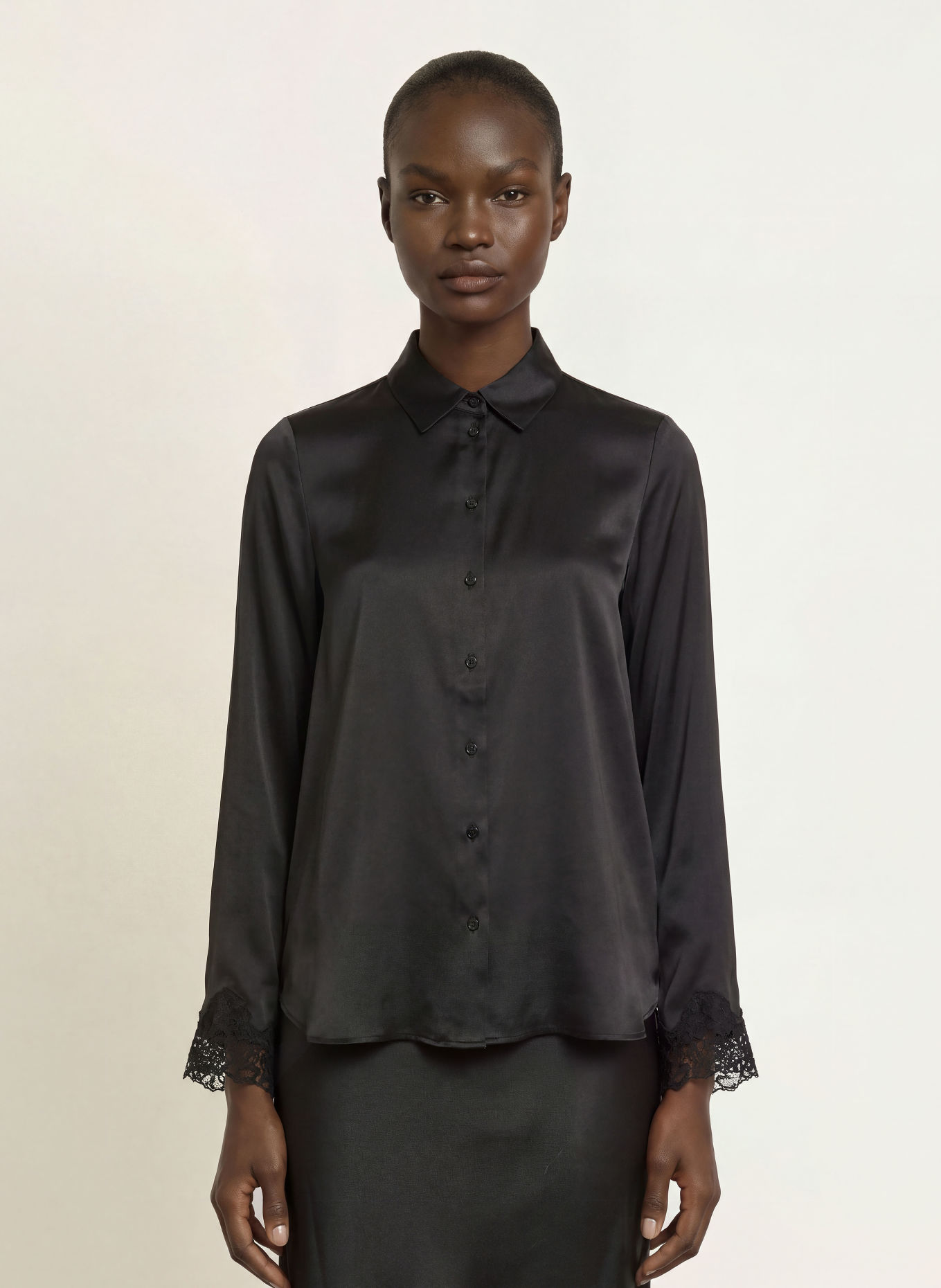 rosemunde Chemisier SABRINA en satin avec dentelle: NOIR
