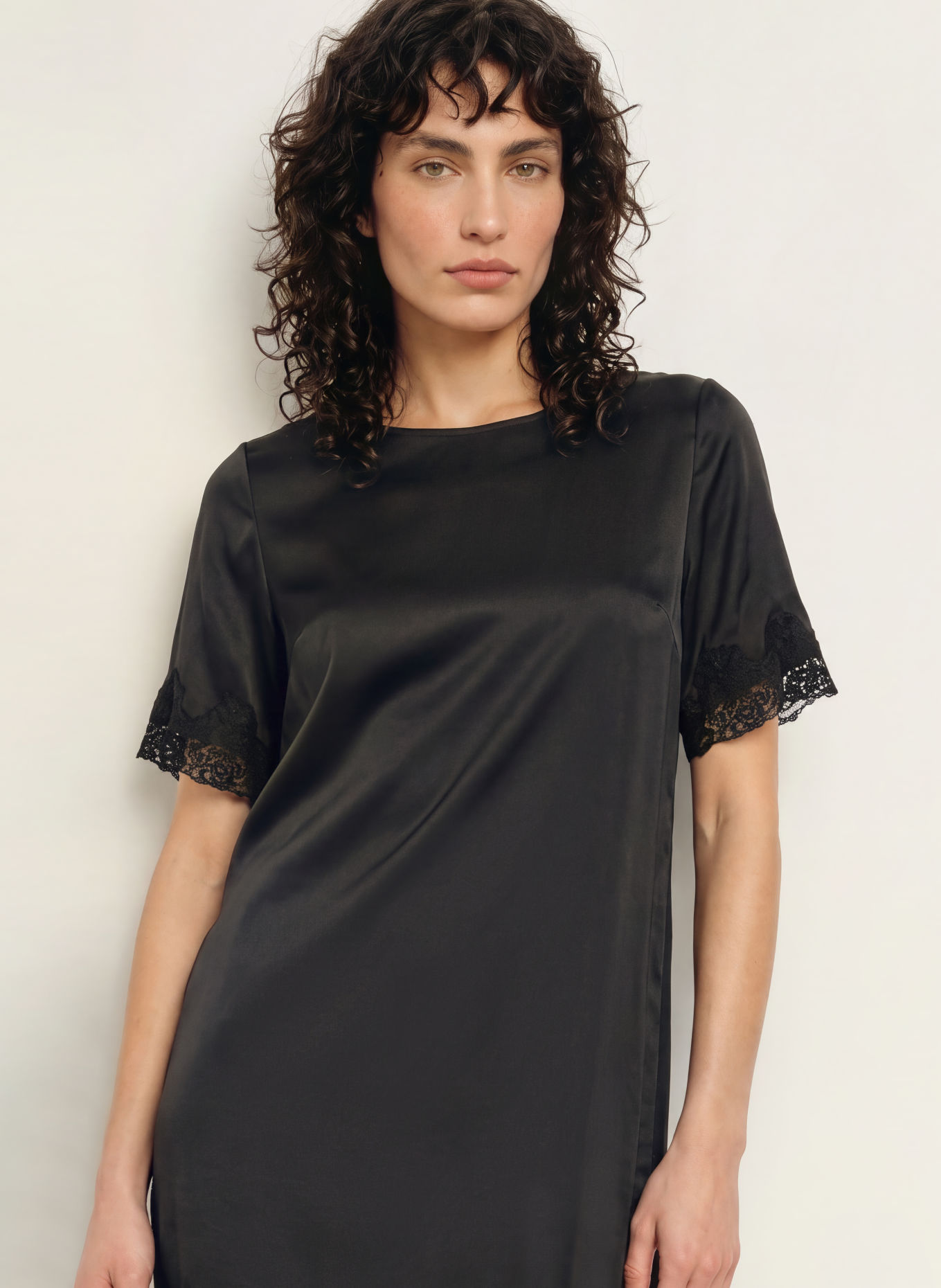 rosemunde Satinkleid mit Spitze: SCHWARZ