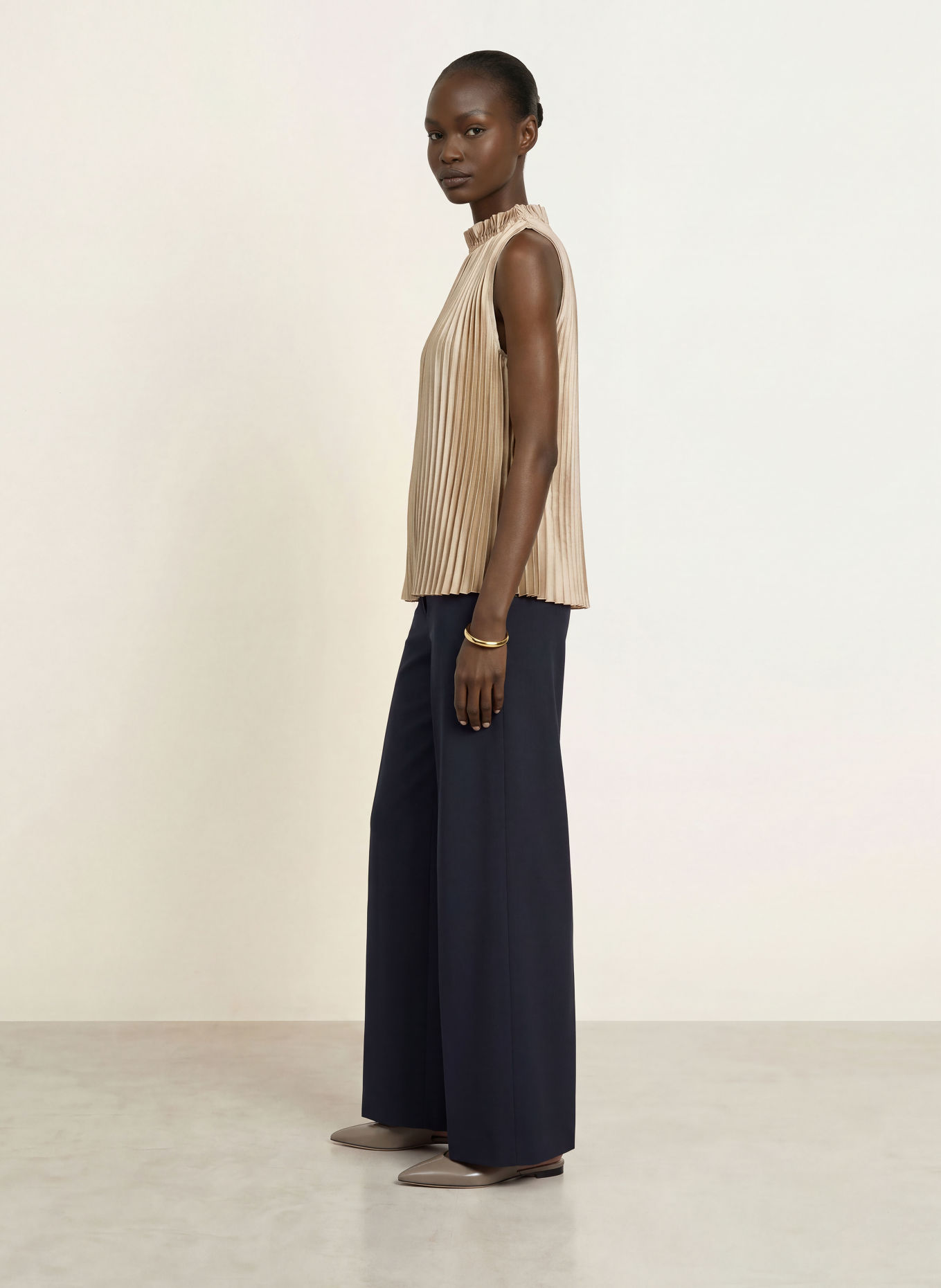 REISS Haut plissé KALI: MARRON CLAIR
