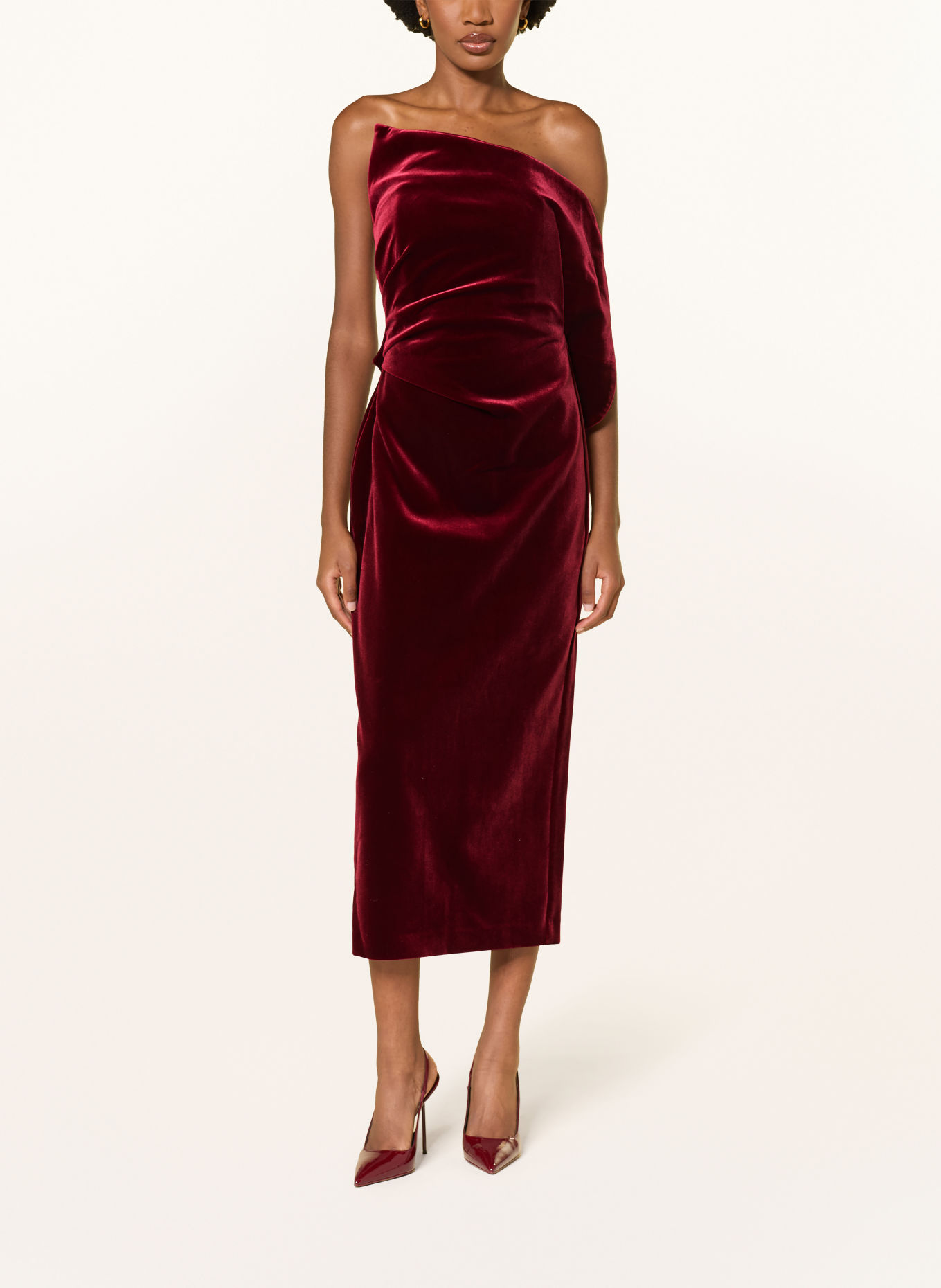 REISS Off-Shoulder-Kleid DASHA aus Samt mit Volants: DUNKELROT