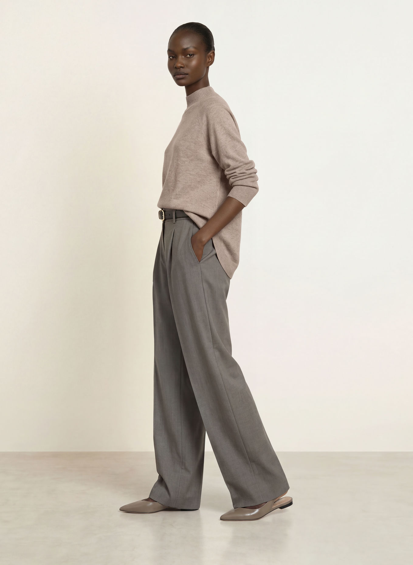 REISS Pull RIVER: BEIGE