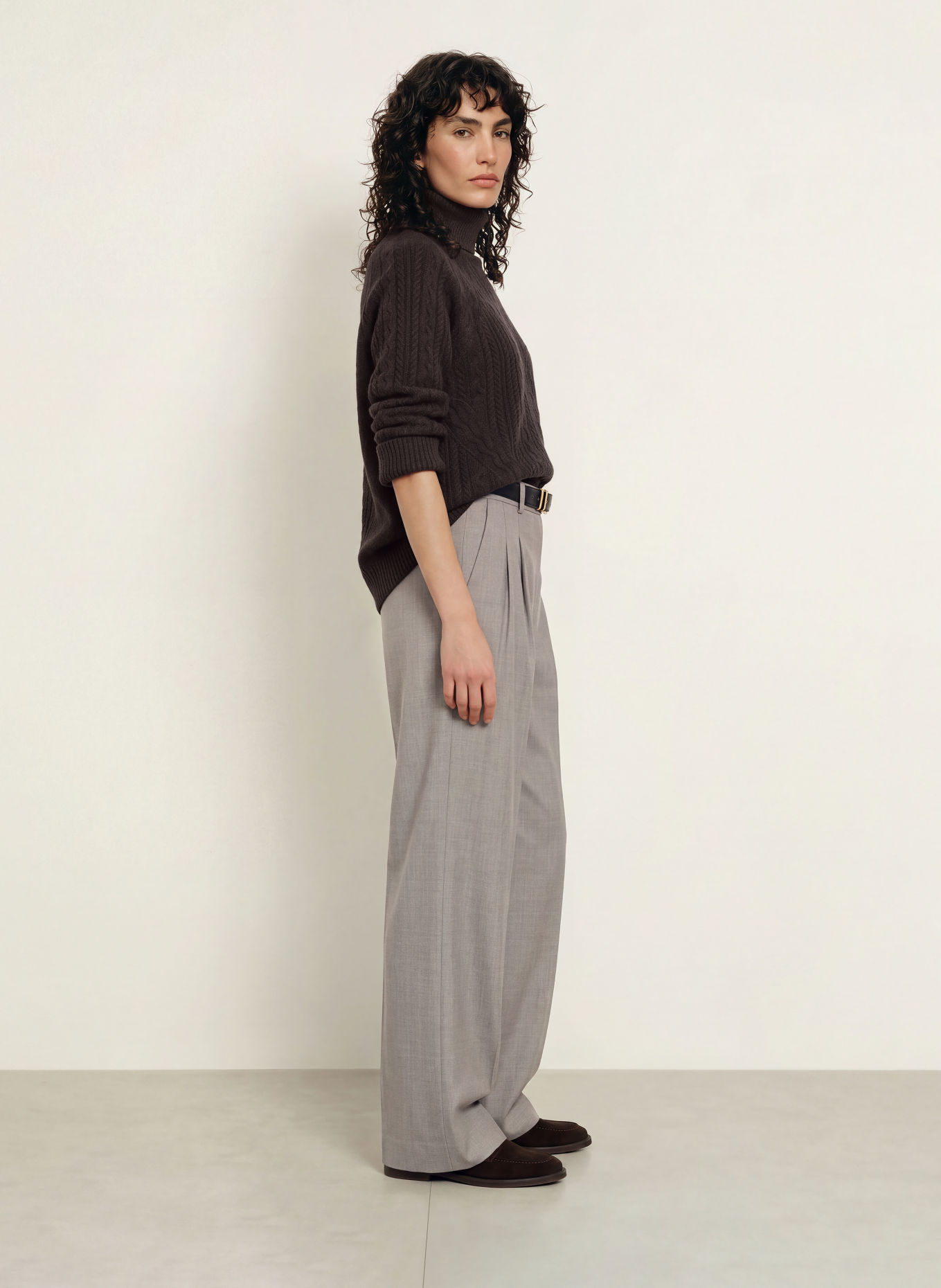 REISS Pull à col roulé BRIELLE: MARRON FONCÉ
