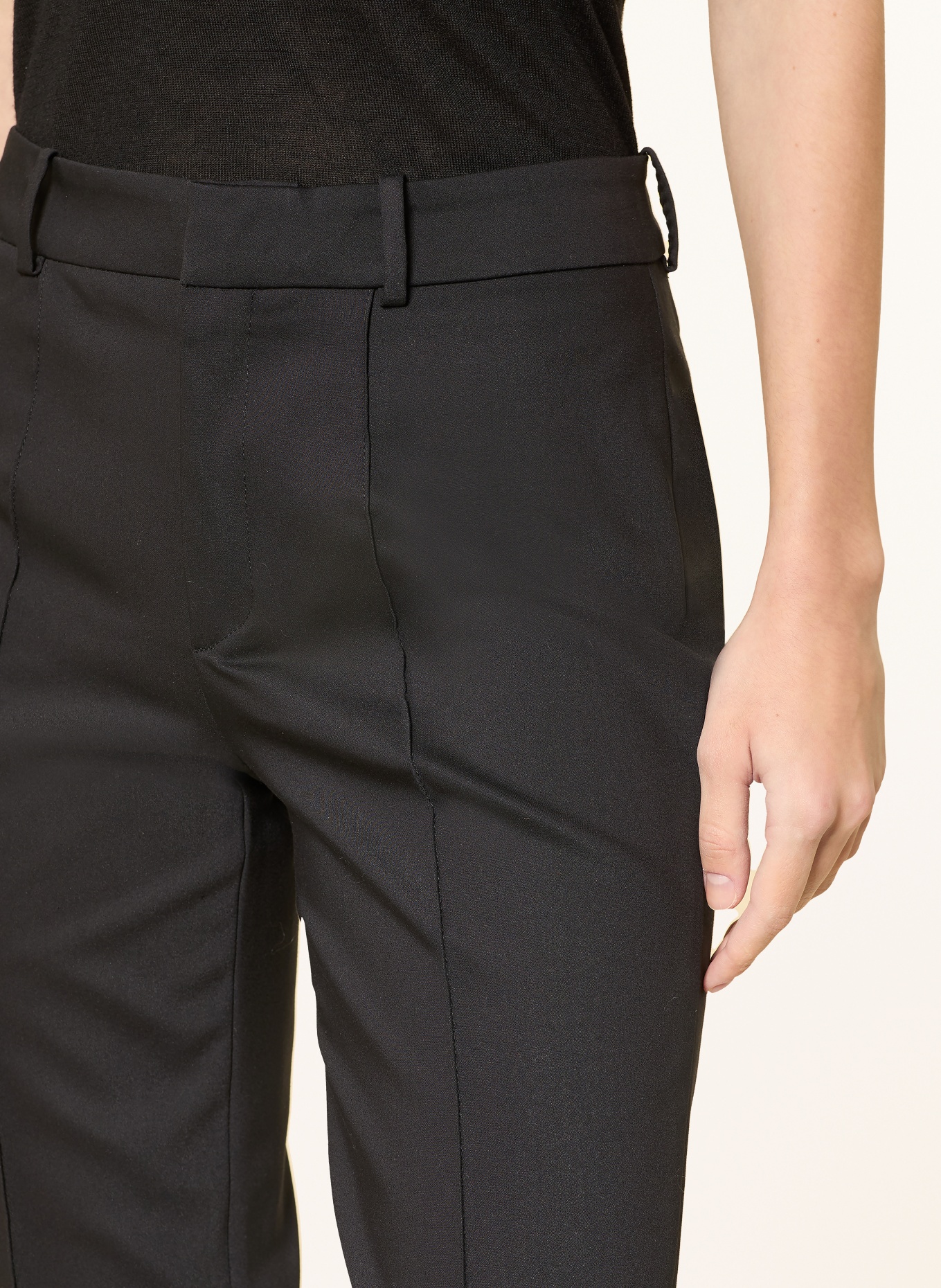 DRYKORN Kalhoty ACT: ČERNÁ