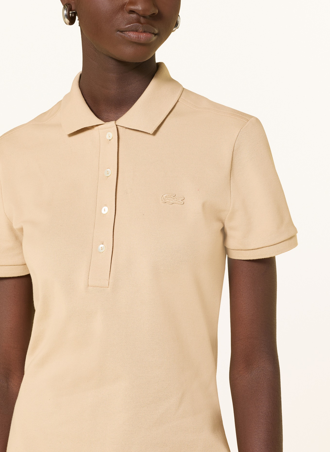 LACOSTE Sukienka polo z piki: BEŻOWY