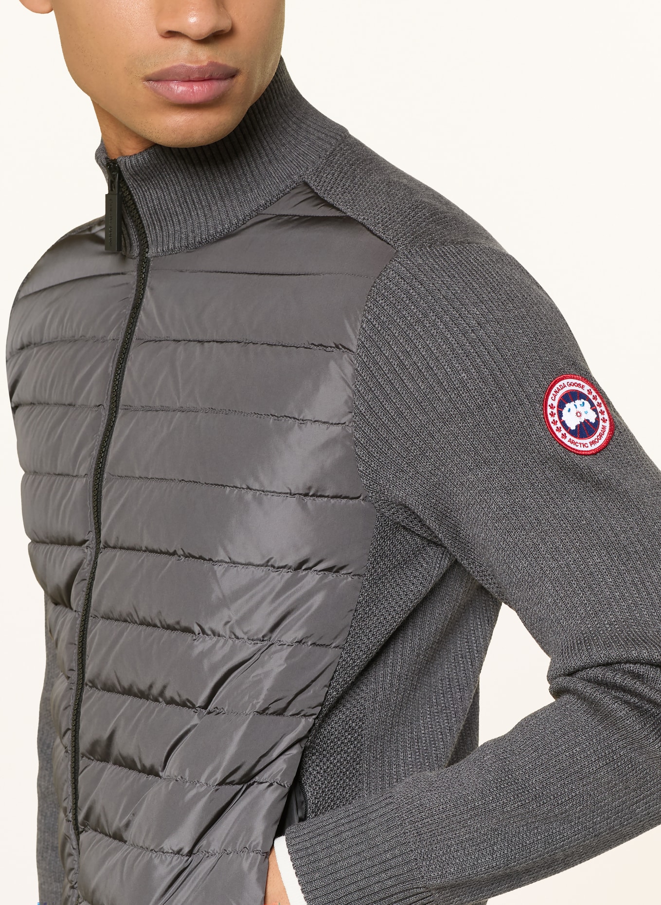 CANADA GOOSE Strickjacke HYBRDIGE im Materialmix: DUNKELGRAU