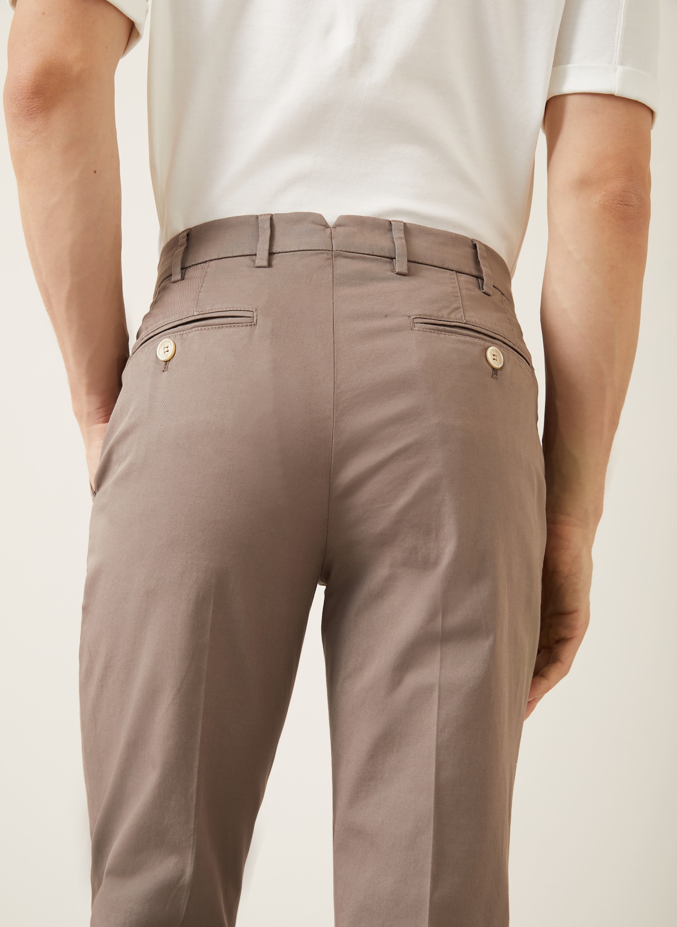 BRUNELLO CUCINELLI Chinos: TAUPE