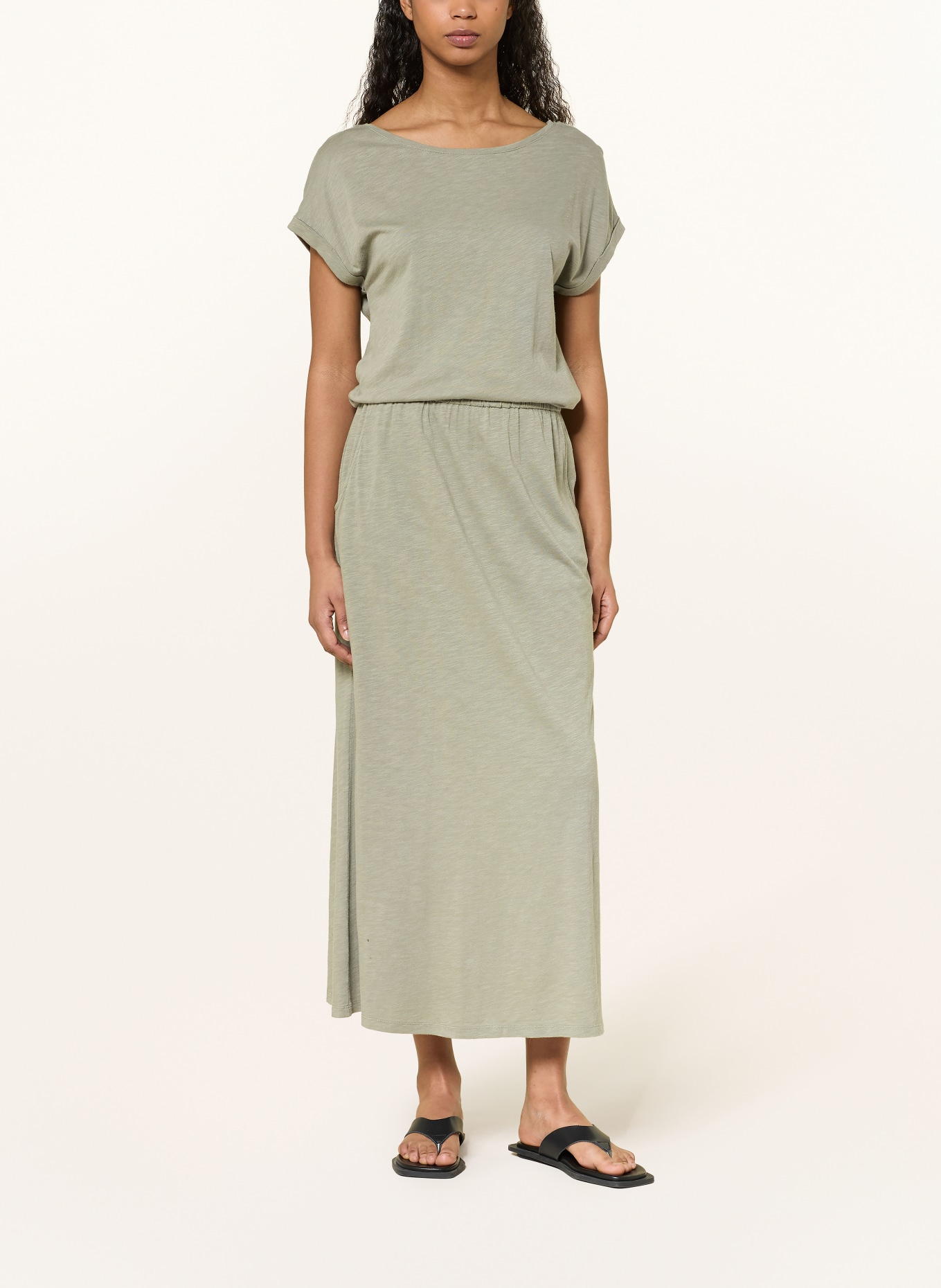 Juvia Žerzejové šaty: OLIVOVÁ