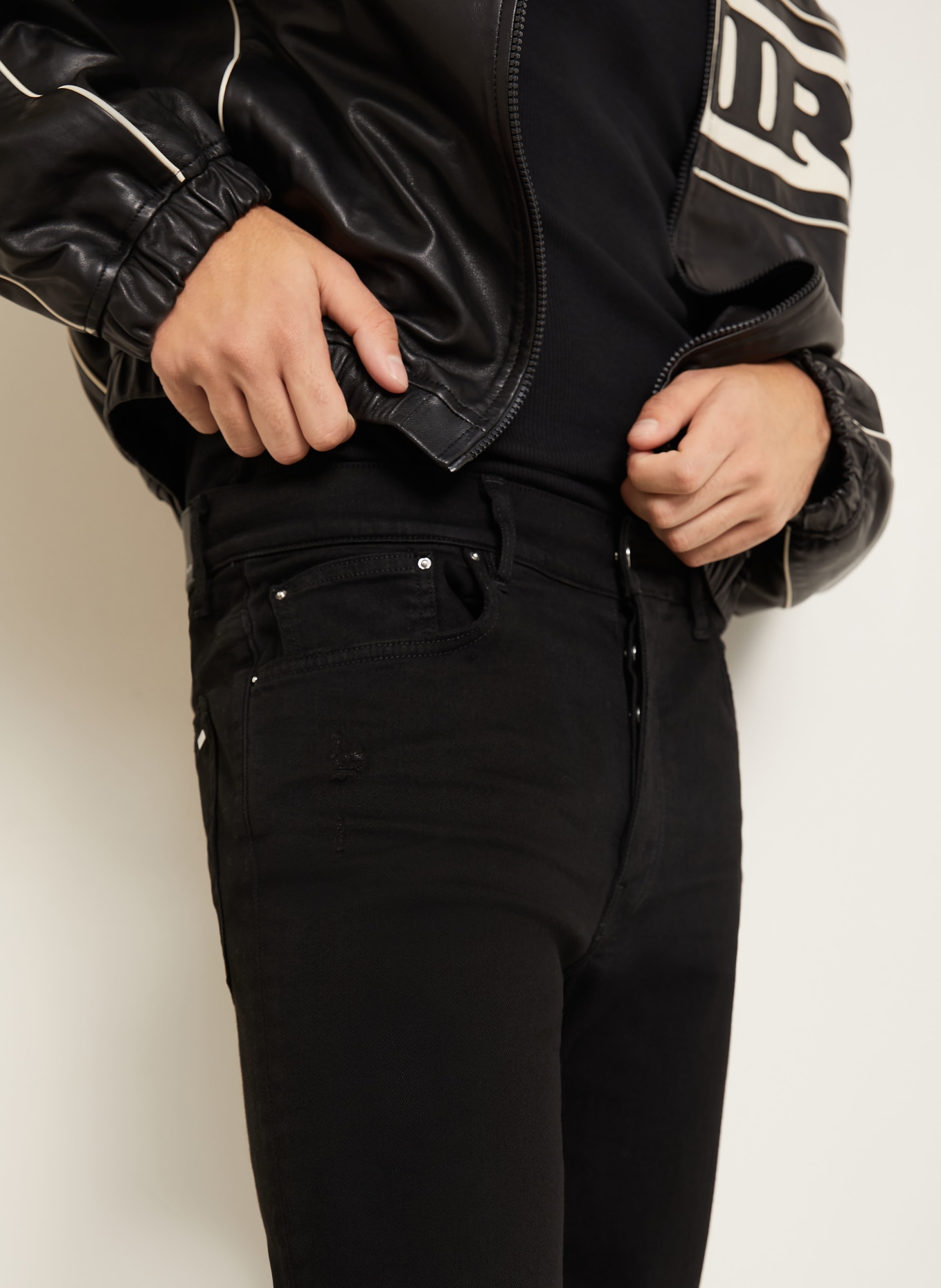 AMIRI Jeansy skinny fit: 018 BLACK OD