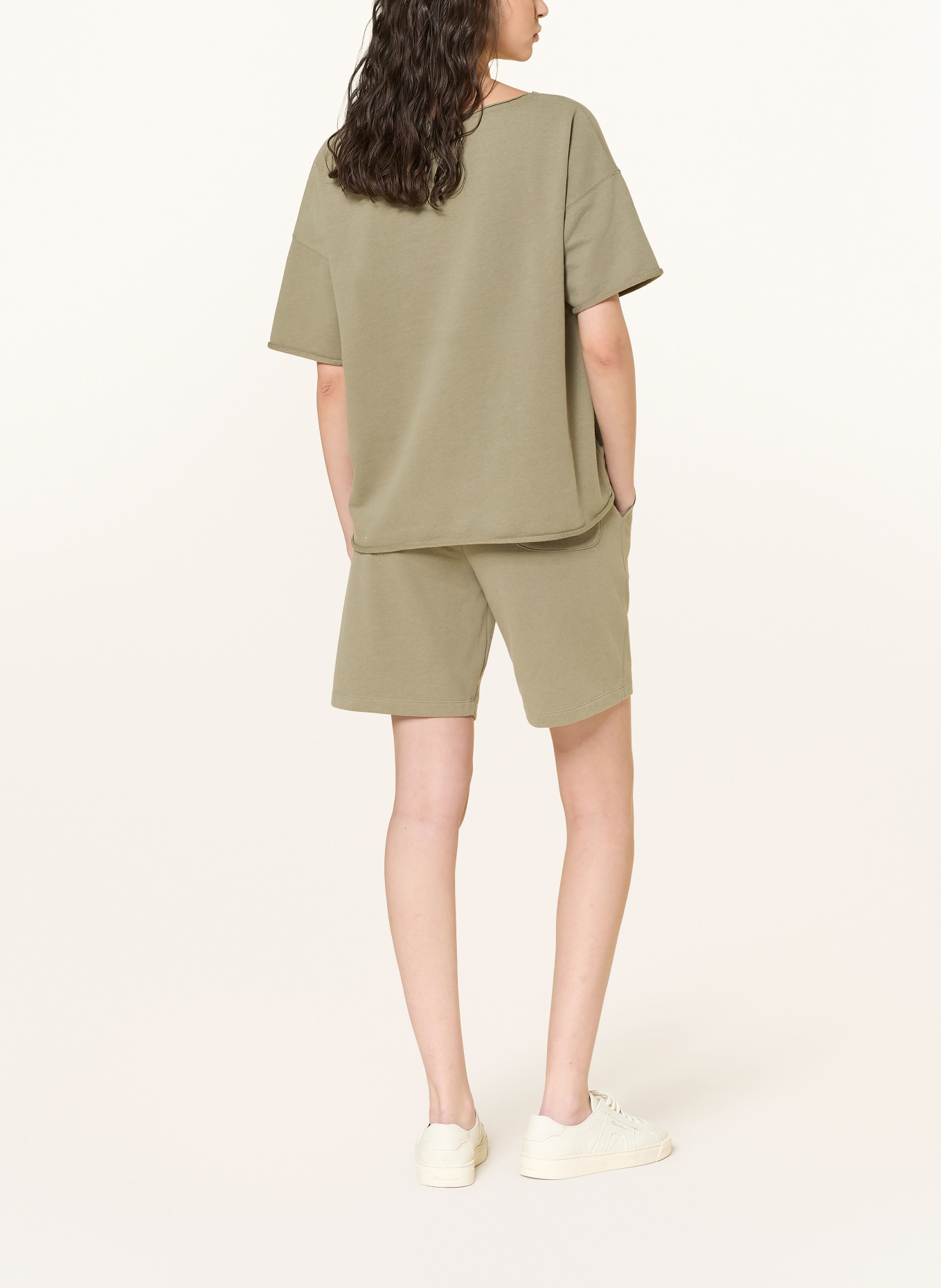 Juvia Sweatshorts FRANZI: OLIV