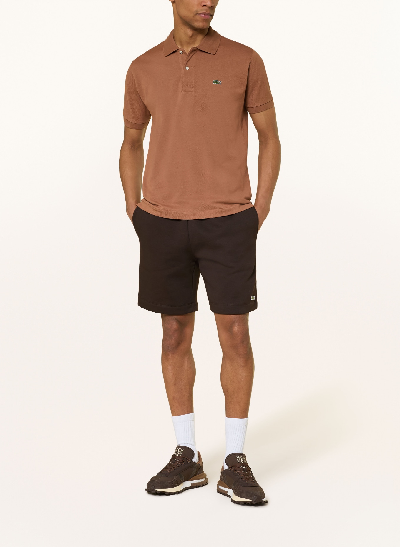 LACOSTE Sweatshorts: DUNKELBRAUN