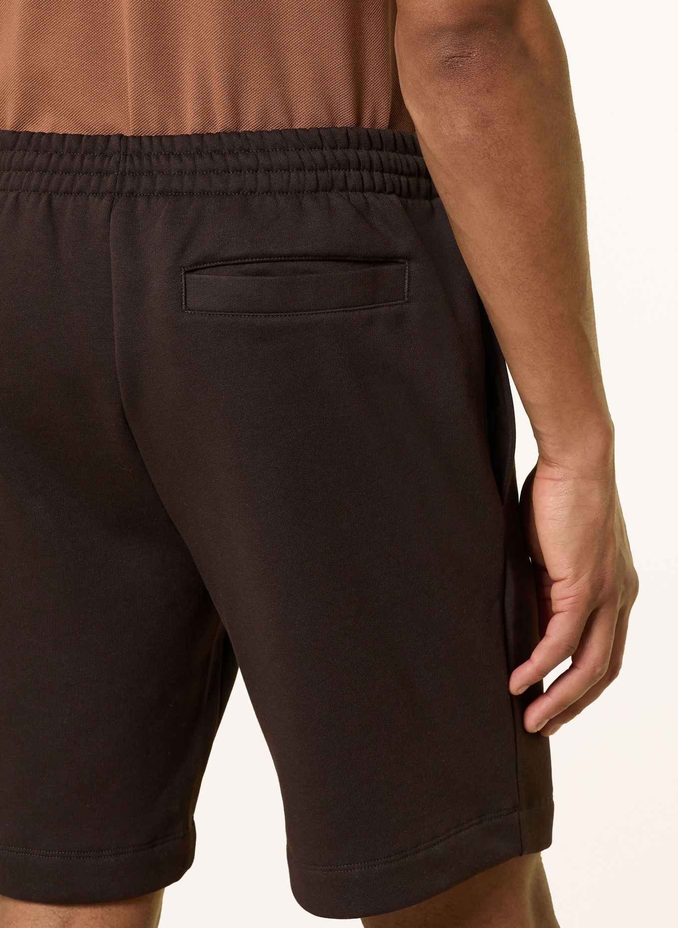 LACOSTE Sweatshorts: DUNKELBRAUN