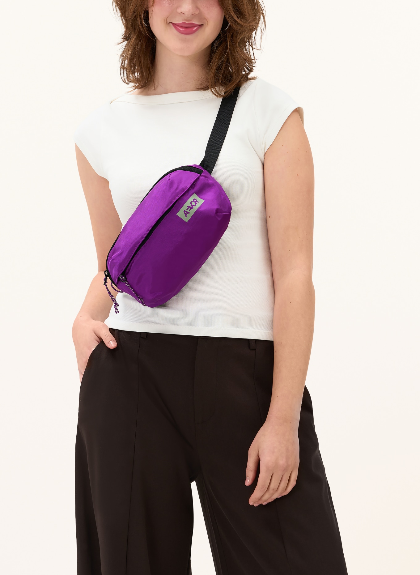 AEVOR Sac banane HIP BAG: LILAS