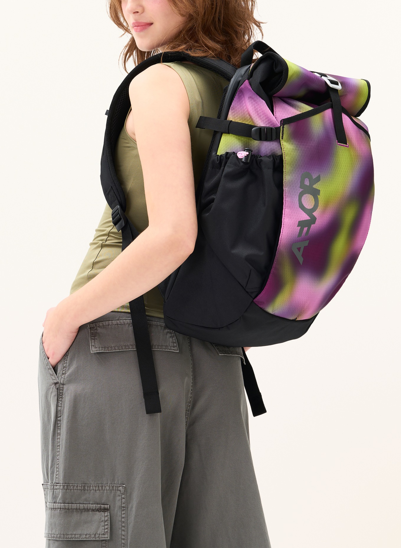 AEVOR Sac à dos ROLL PACK 20 l avec compartiment pour ordinateur portable: NOIR / LILAS / VERT FLUO