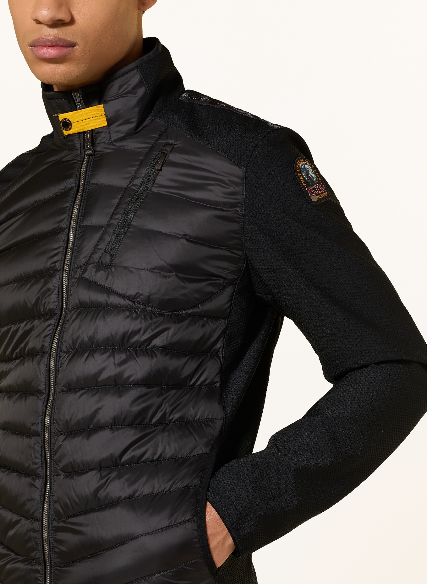PARAJUMPERS Daunenjacke JAYDEN im Materialmix: SCHWARZ