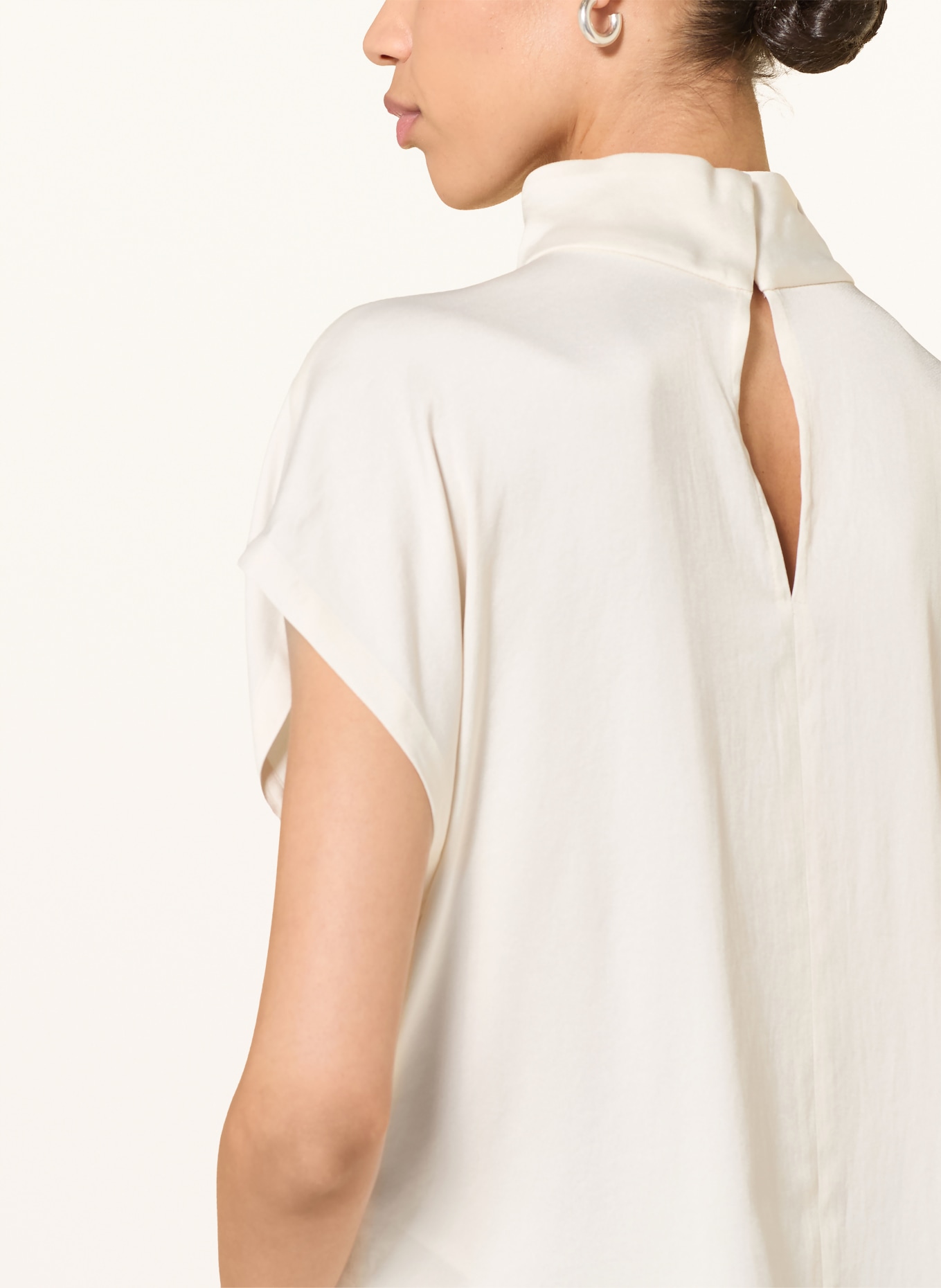 DRYKORN Blusenshirt ALARIA_1 aus Satin: CREME