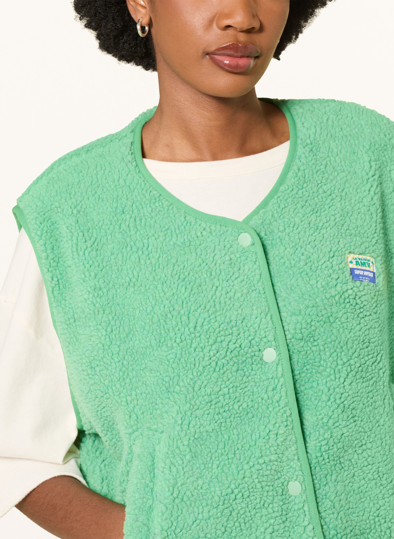 American Vintage Plyšová vesta: NEONOVĚ ZELENÁ