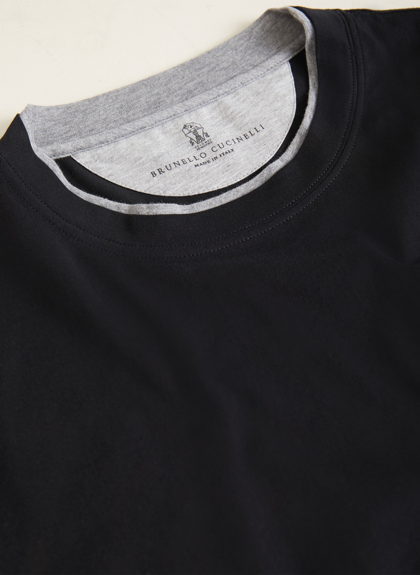 BRUNELLO CUCINELLI T-Shirt: SCHWARZ / DUNKELGRAU