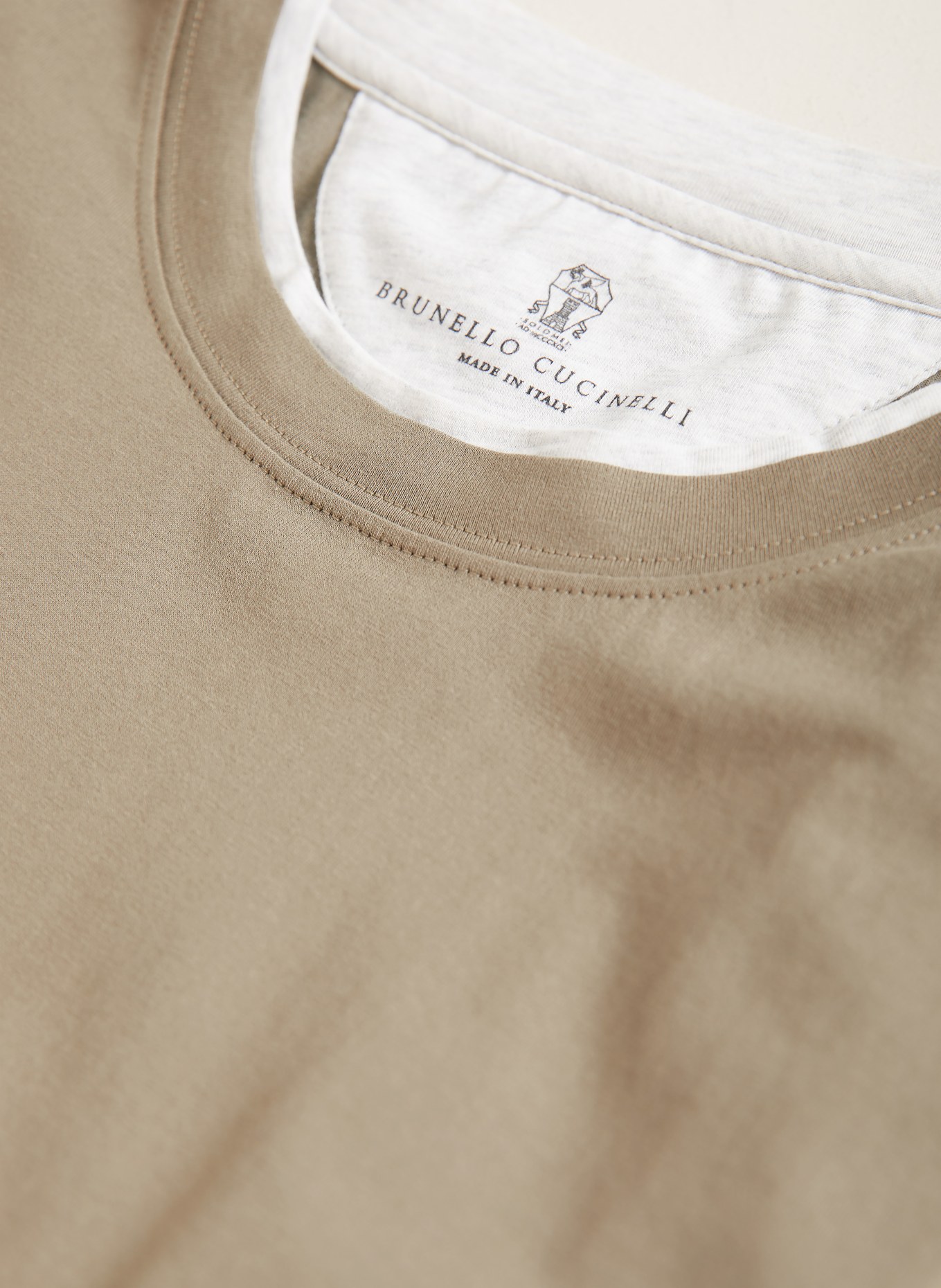 BRUNELLO CUCINELLI T-Shirt: KHAKI