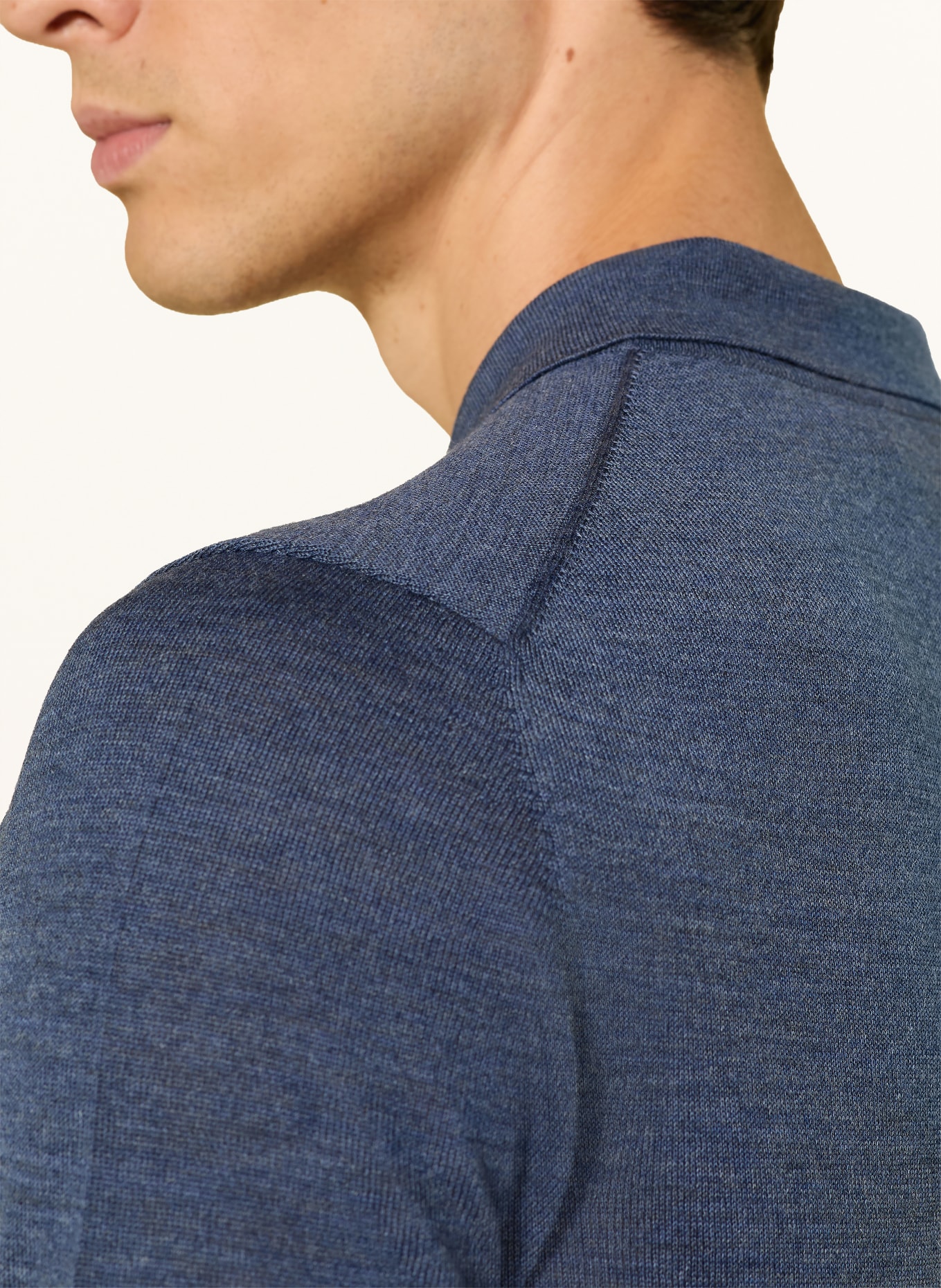 MAERZ MUENCHEN Gebreid poloshirt van merinowol: BLAUW