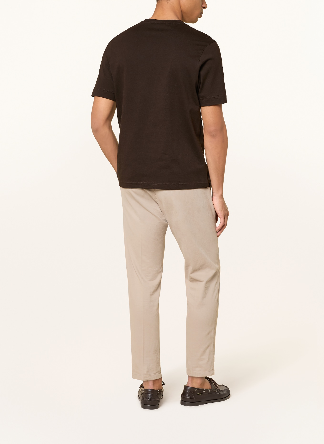 DRYKORN T-shirt RAPHAEL: CIEMNOBRĄZOWY