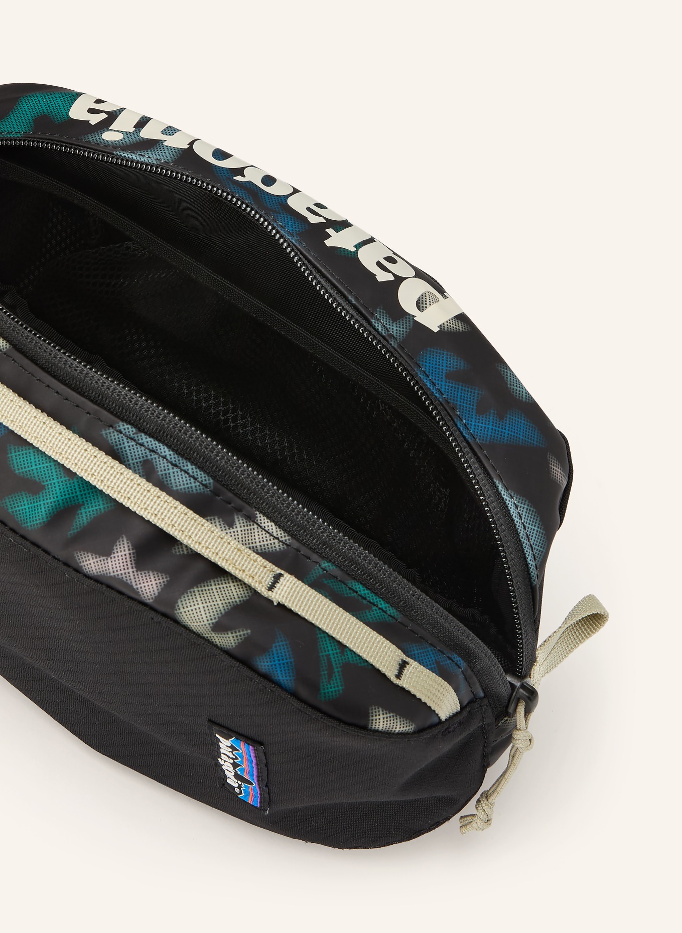 patagonia Toaletní taštička BLACK HOLE® 3 l: ČERNÁ / KRÉMOVÁ / TMAVĚ ZELENÁ