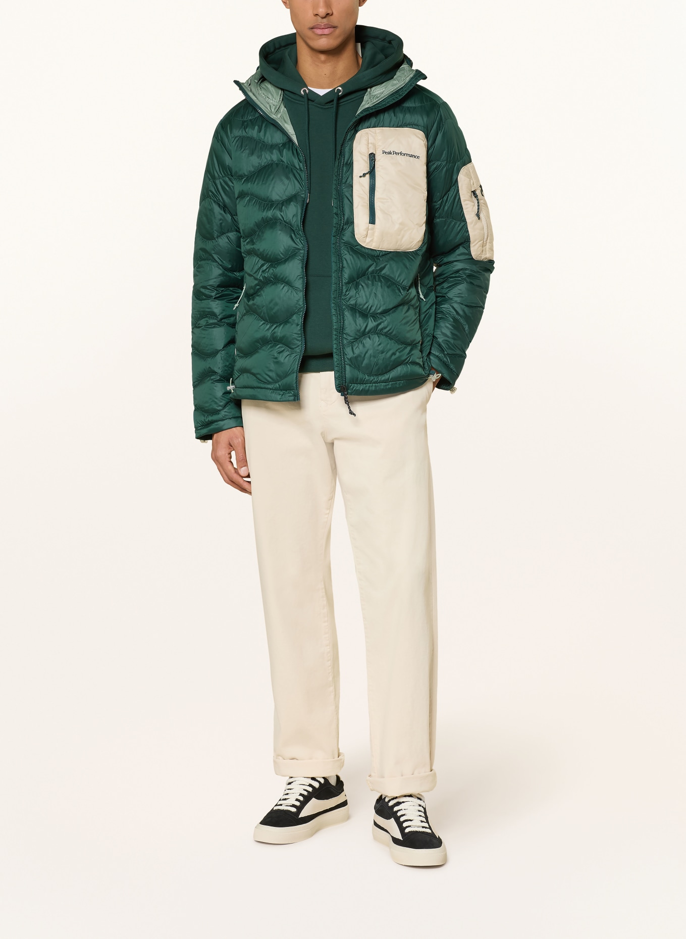 Peak Performance Daunenjacke HELIUM UTILITY: DUNKELGRÜN / BEIGE