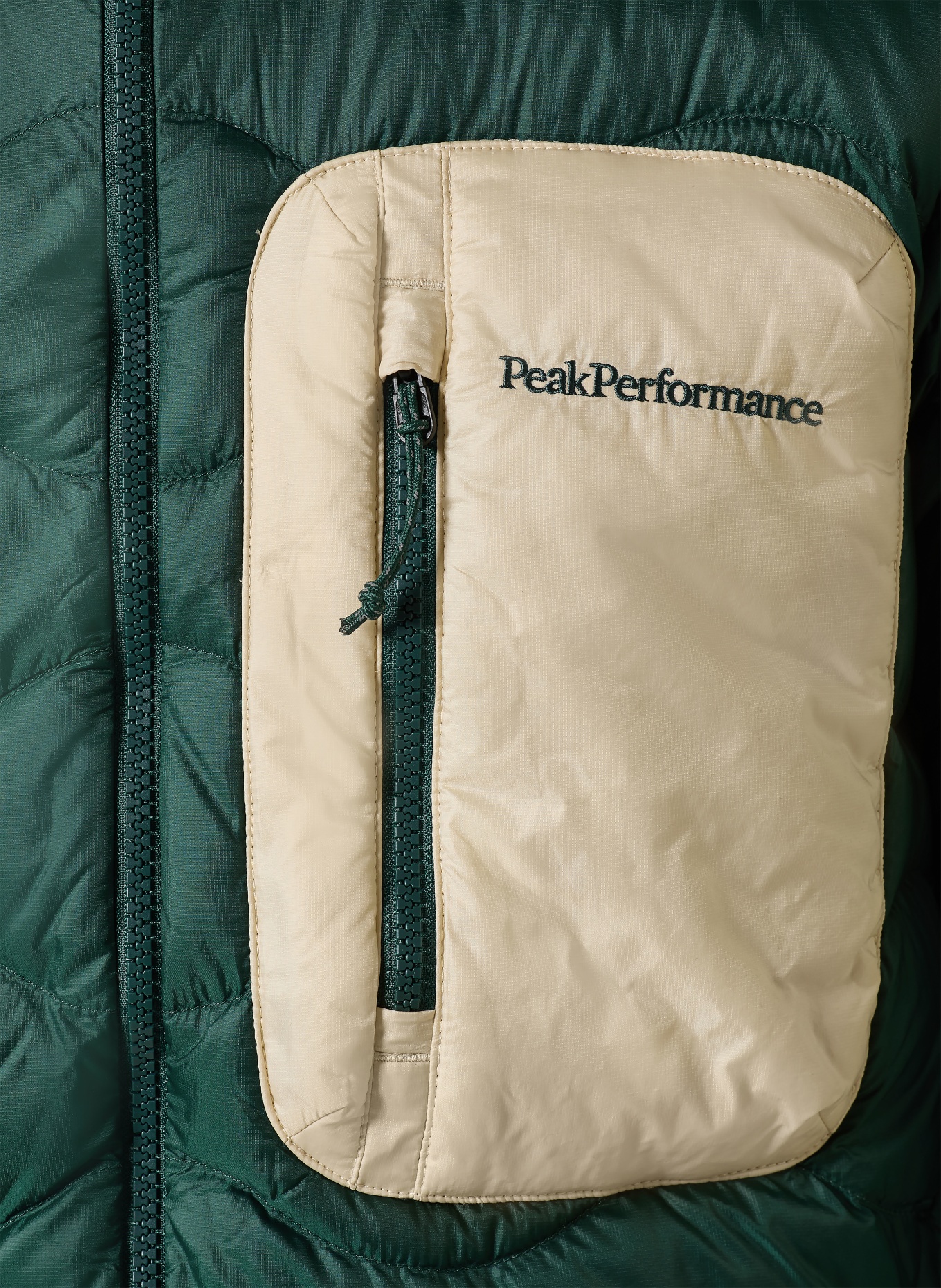 Peak Performance Daunenjacke HELIUM UTILITY: DUNKELGRÜN / BEIGE