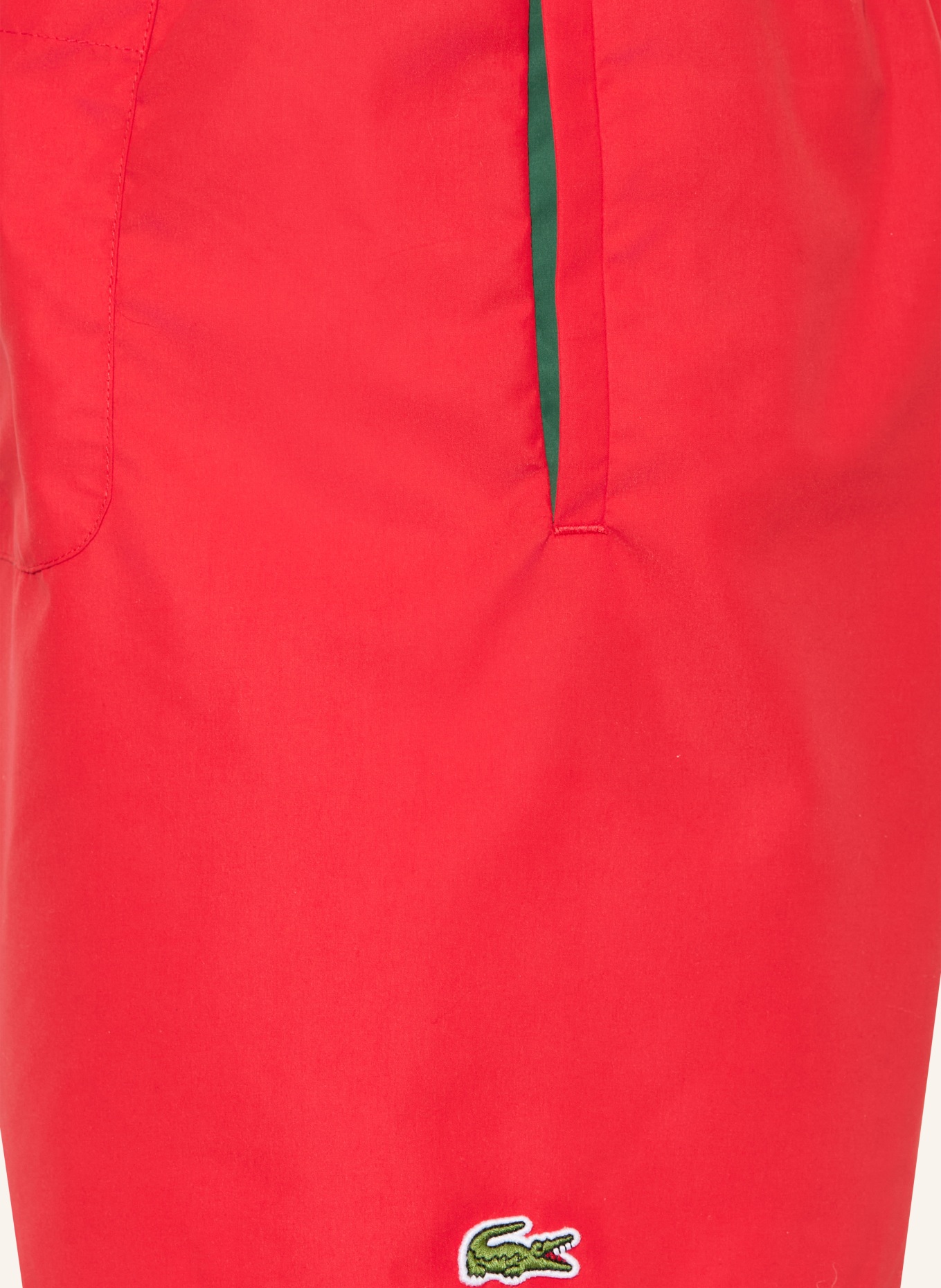 LACOSTE Badeshorts: ROT