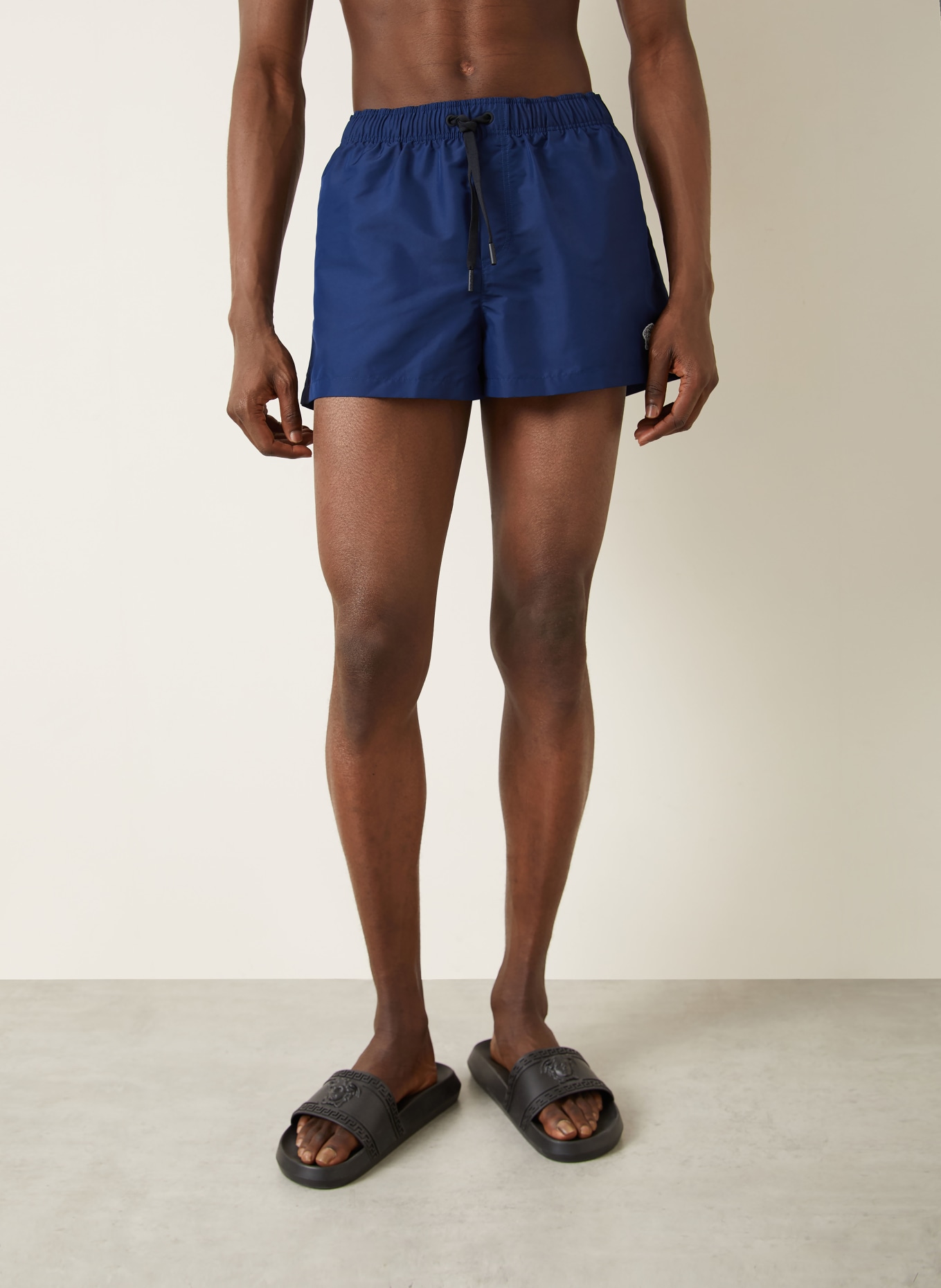 VERSACE short de bain: BLEU FONCÉ