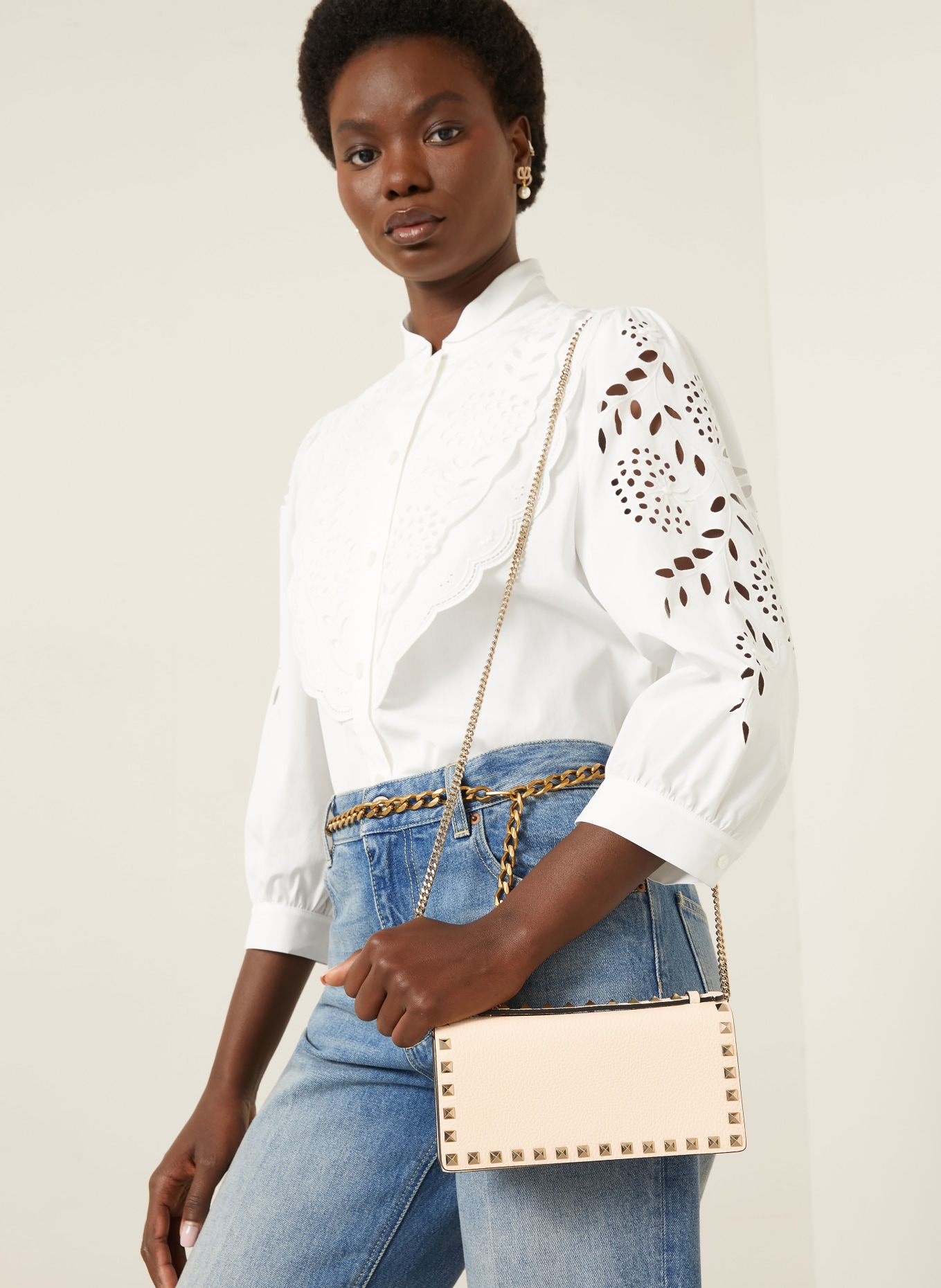 VALENTINO GARAVANI Neck wallet ROCKSTUD: CREAM