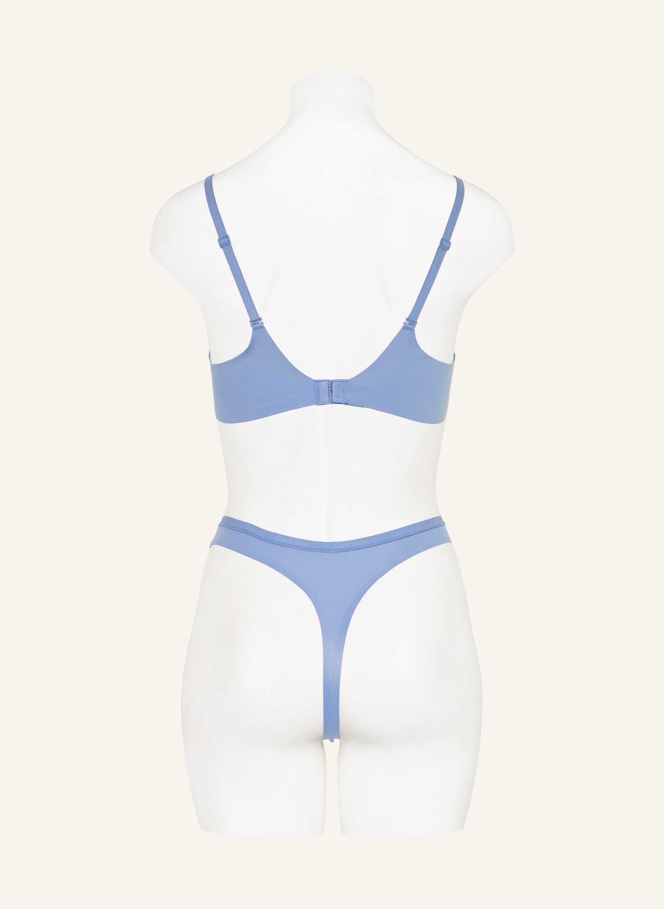 Calvin Klein Kalhotky String PERFECTLY FIT: ČERNOŠEDÁ