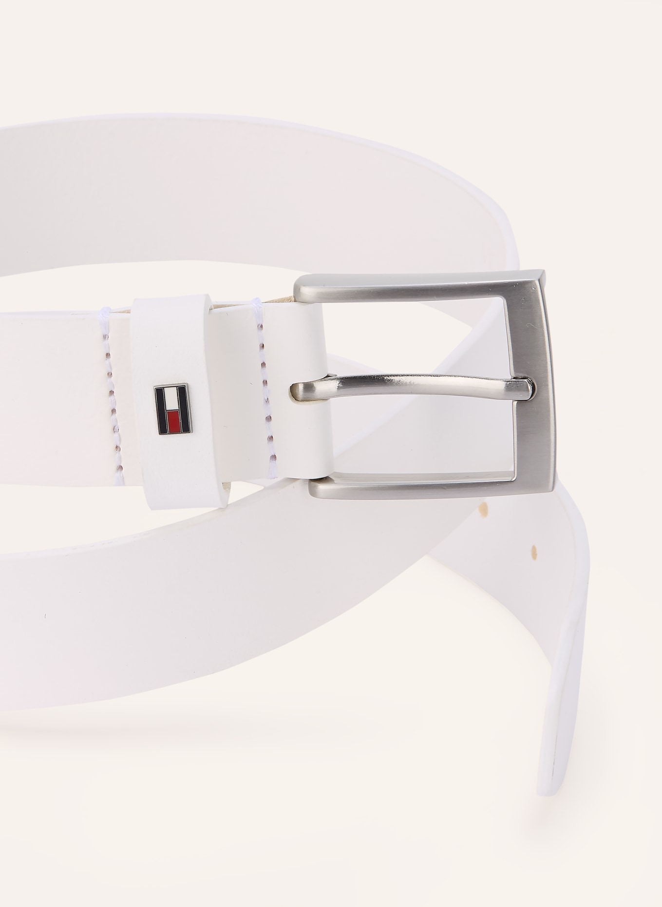 TOMMY HILFIGER Ledergürtel ADAN: WEISS / SILBER