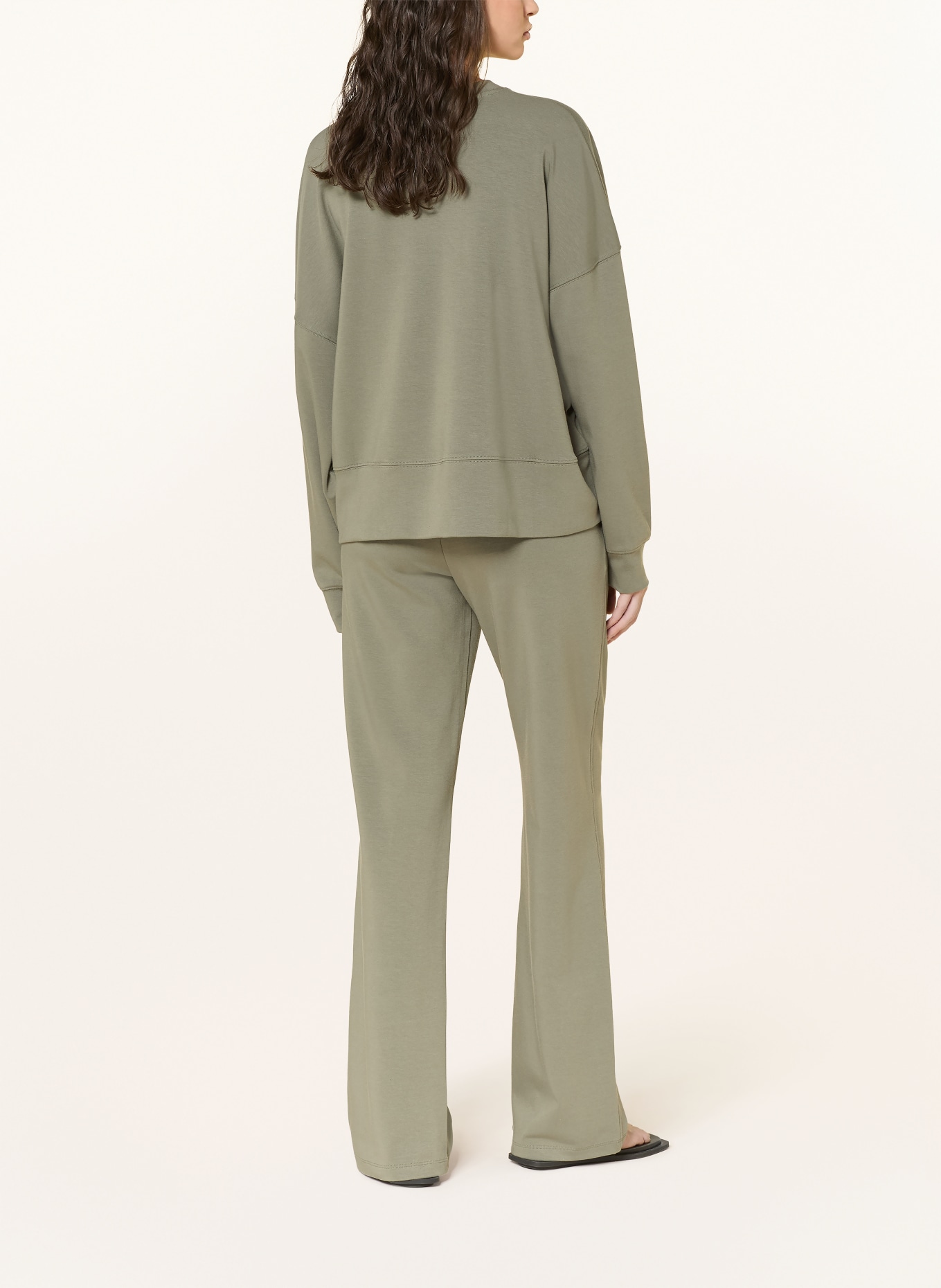 Juvia Sweatshirt ELIA: OLIV