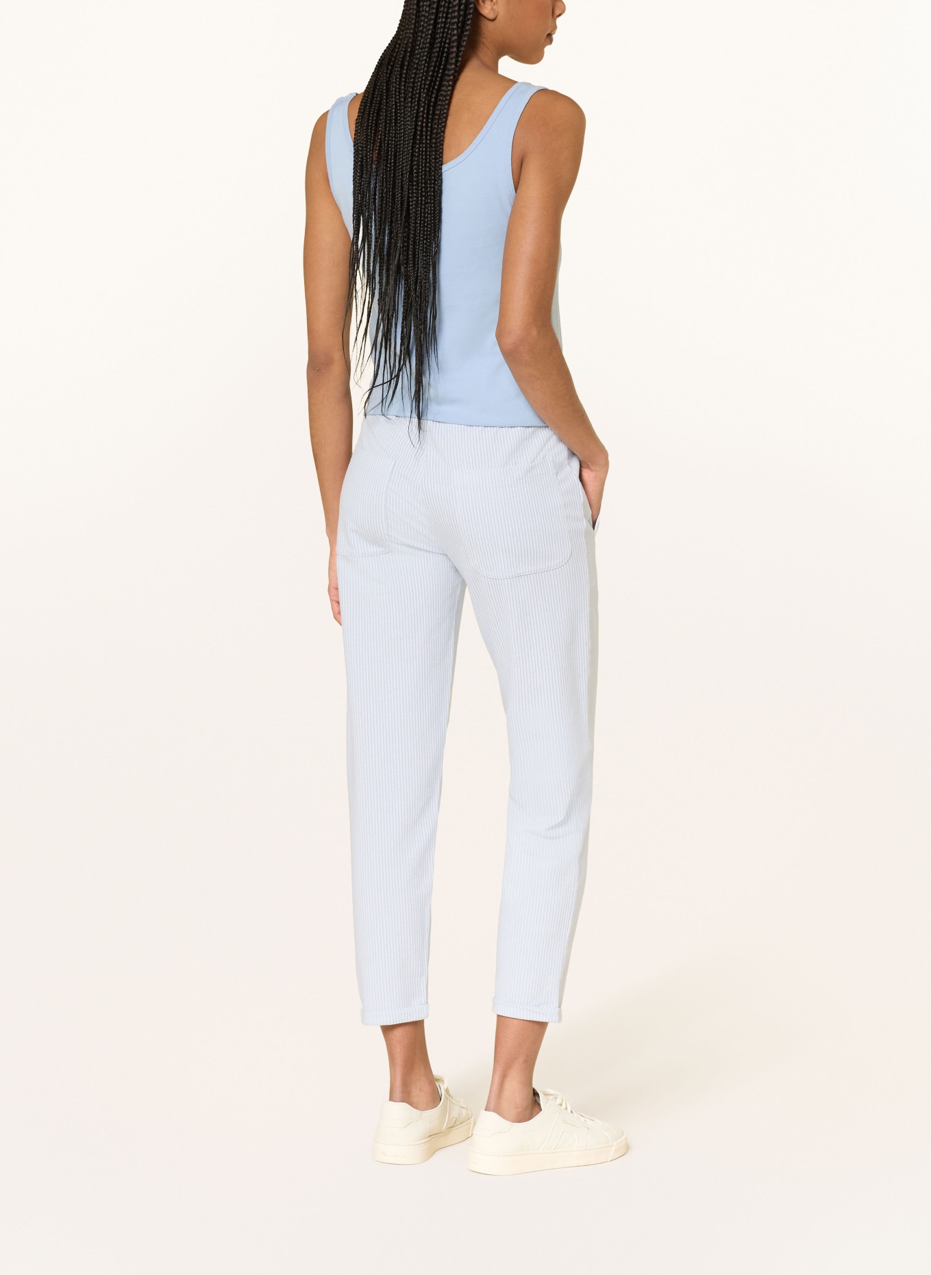Juvia Sweatpants MARGIE: HELLBLAU / WEISS