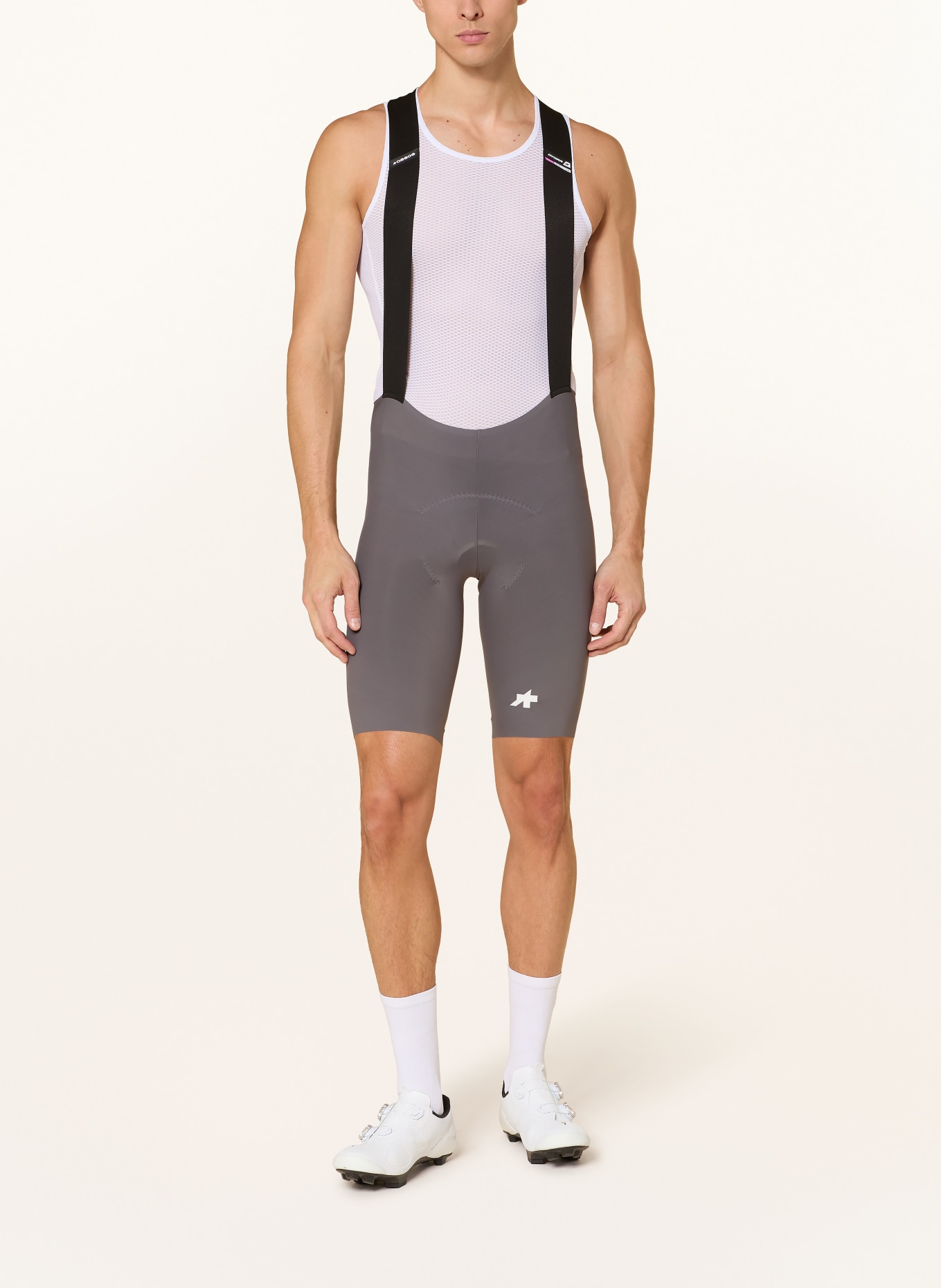 ASSOS Radhose DYORA R S11 mit Trägern und gepolstertem Einsatz: GRAU / SCHWARZ