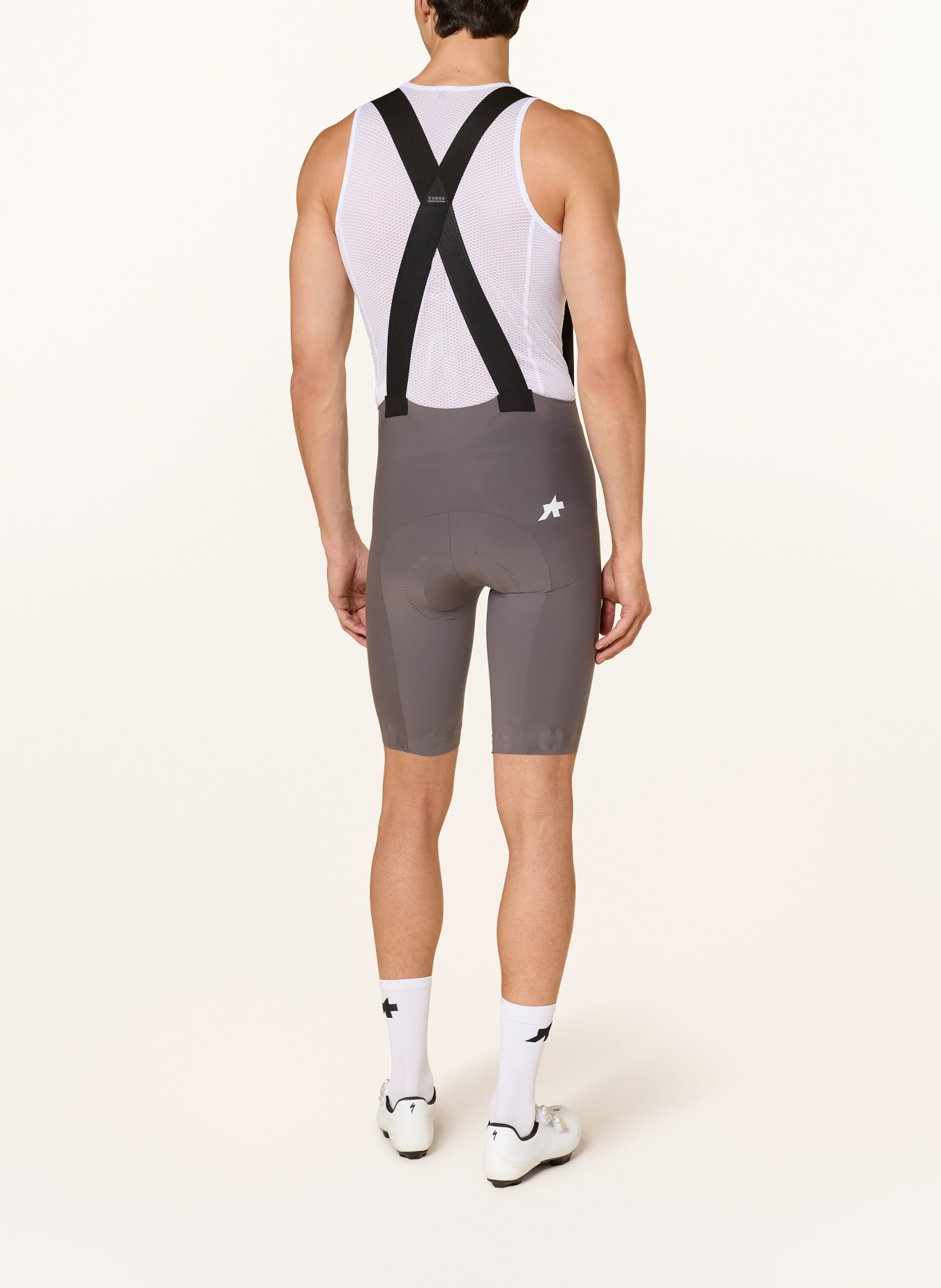 ASSOS Radhose DYORA R S11 mit Trägern und gepolstertem Einsatz: GRAU / SCHWARZ