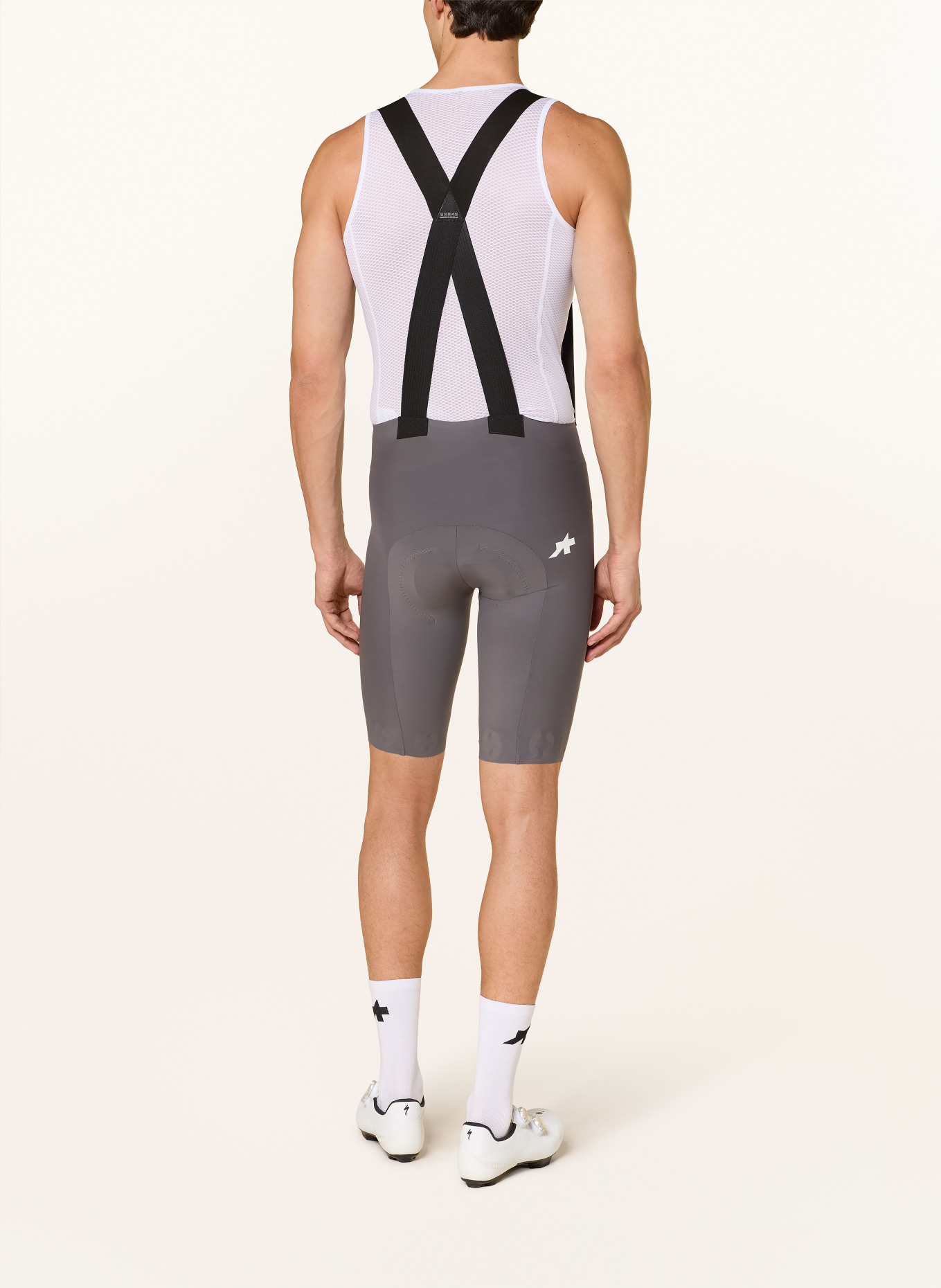 ASSOS Radhose EQUIPE R S11 mit Trägern und gepolstertem Einsatz: GRAU / WEISS / SCHWARZ