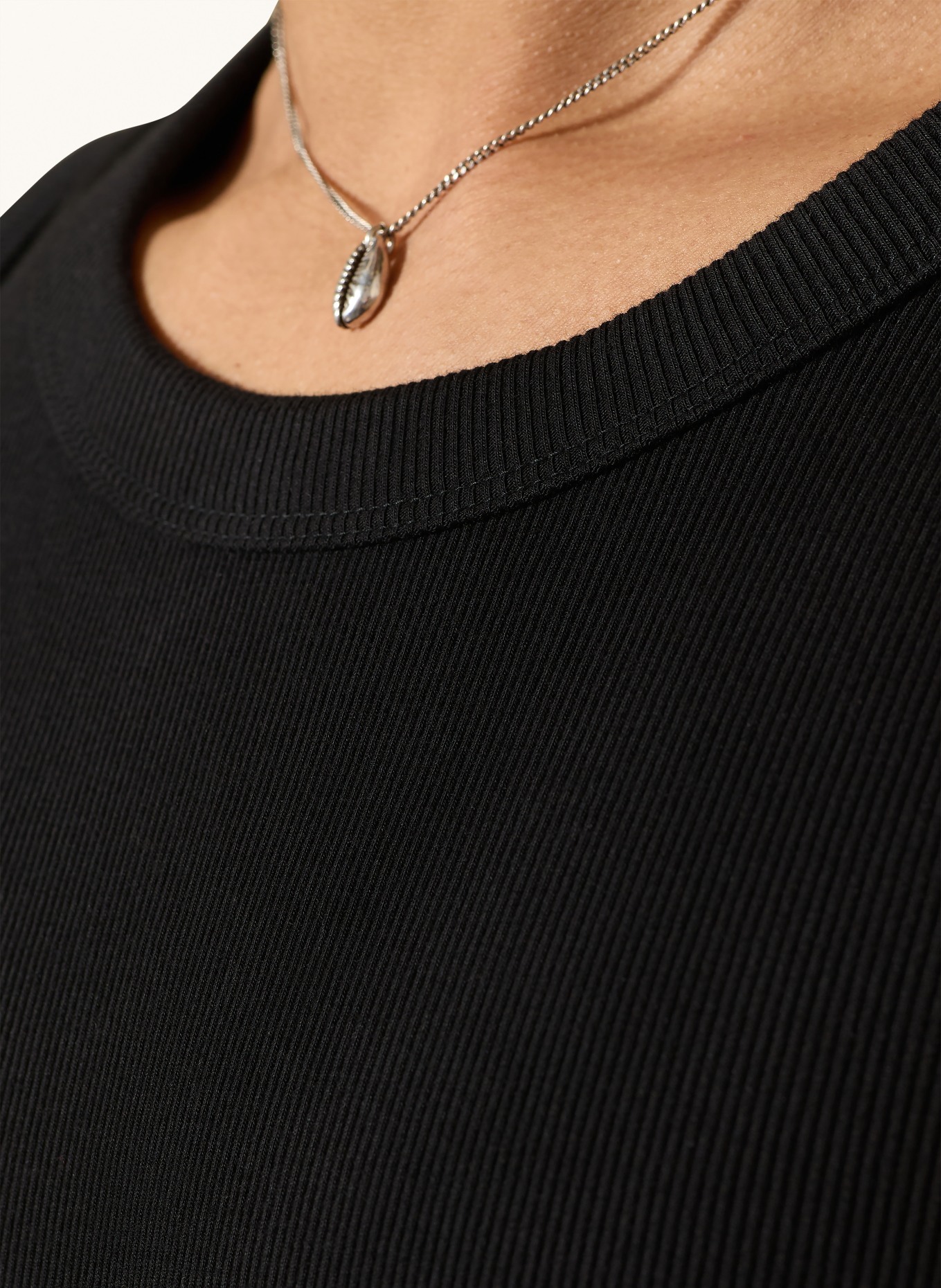 DRYKORN Tanktop NATHAN: SCHWARZ