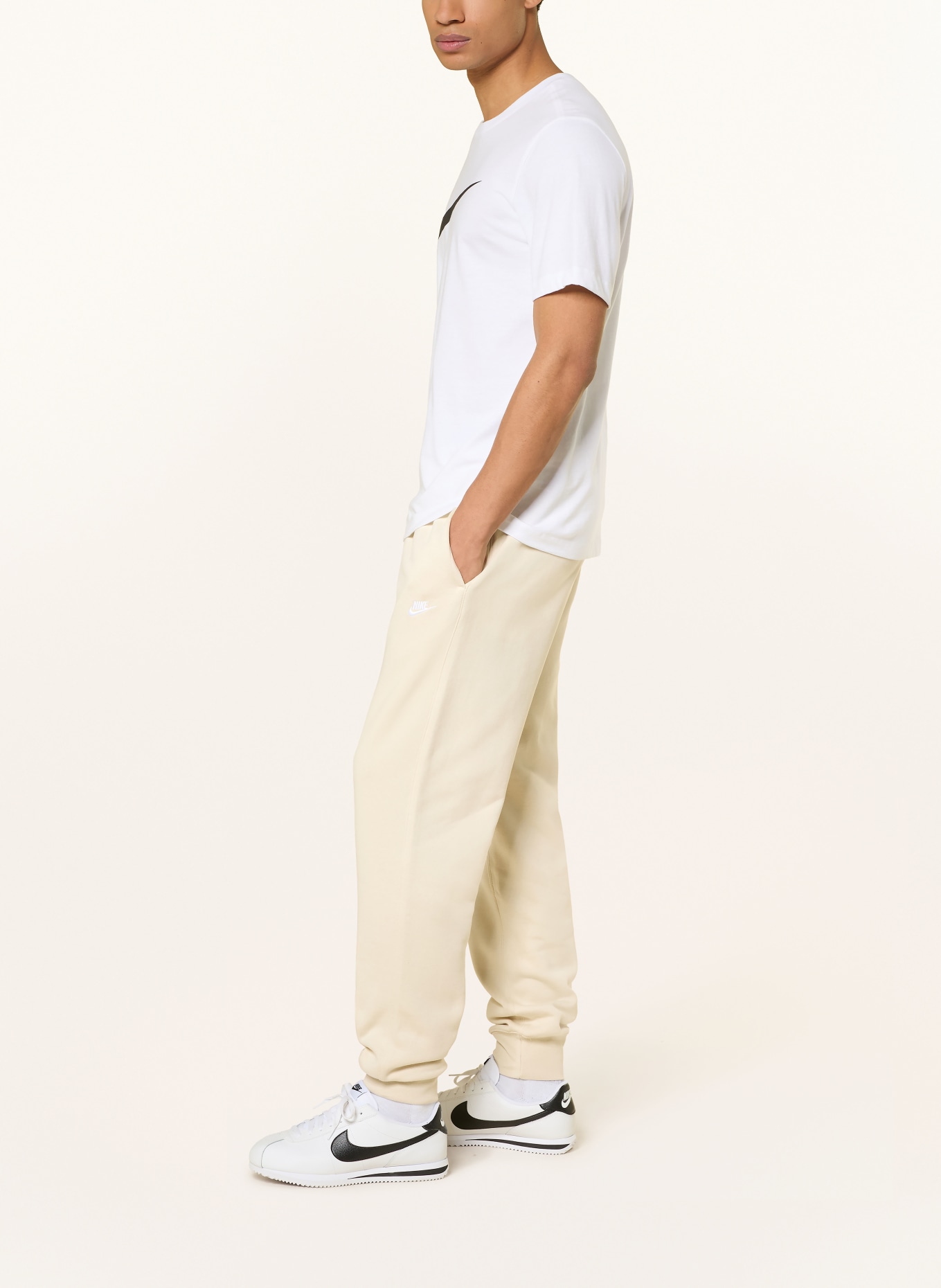 Nike Sweatpants CLUB: ECRU