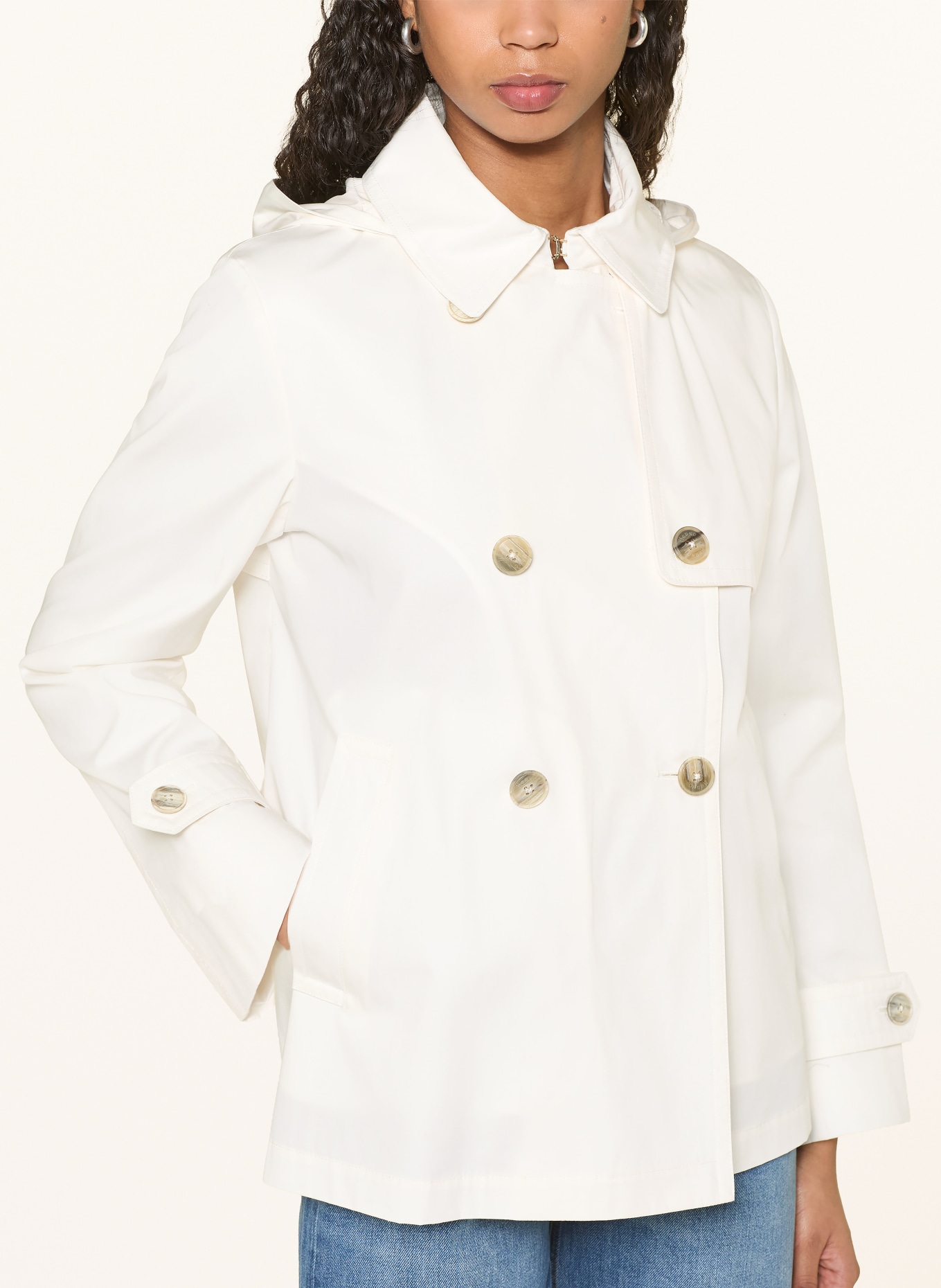 HERNO Trenchcoat mit abnehmbarer Kapuze: CREME