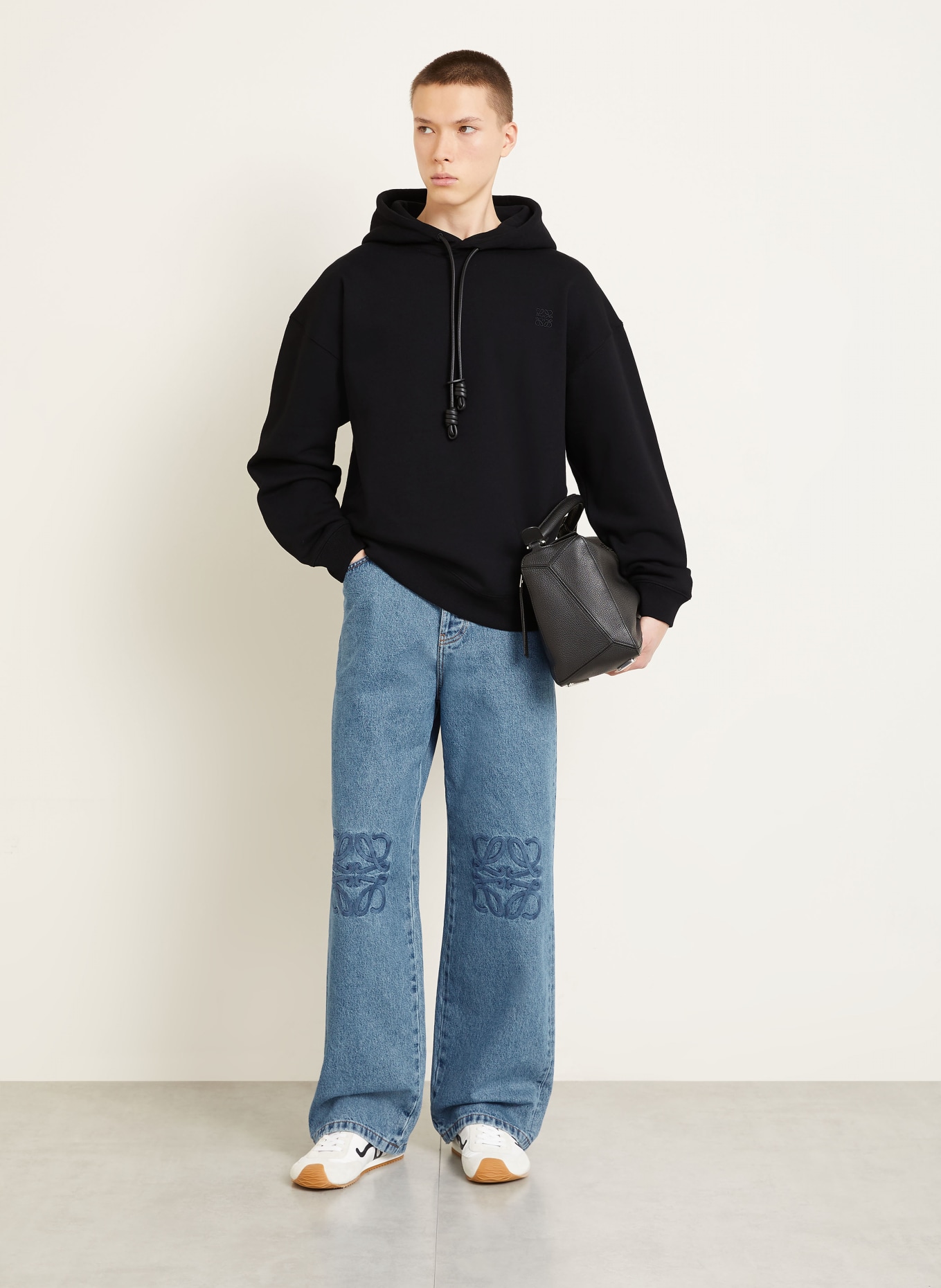 LOEWE Hoodie: SCHWARZ