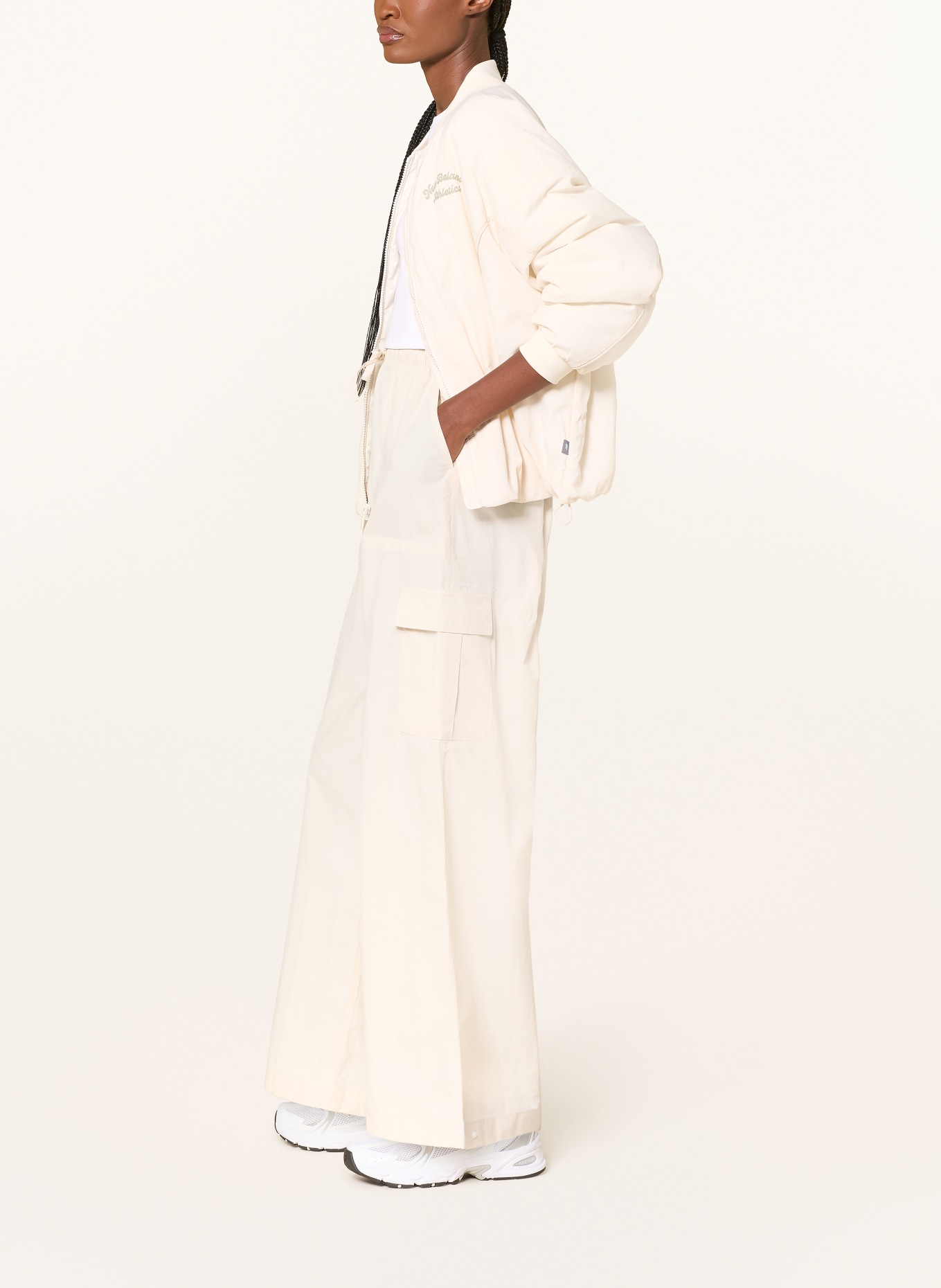 new balance WOVEN CARGO training pants: BEIGE