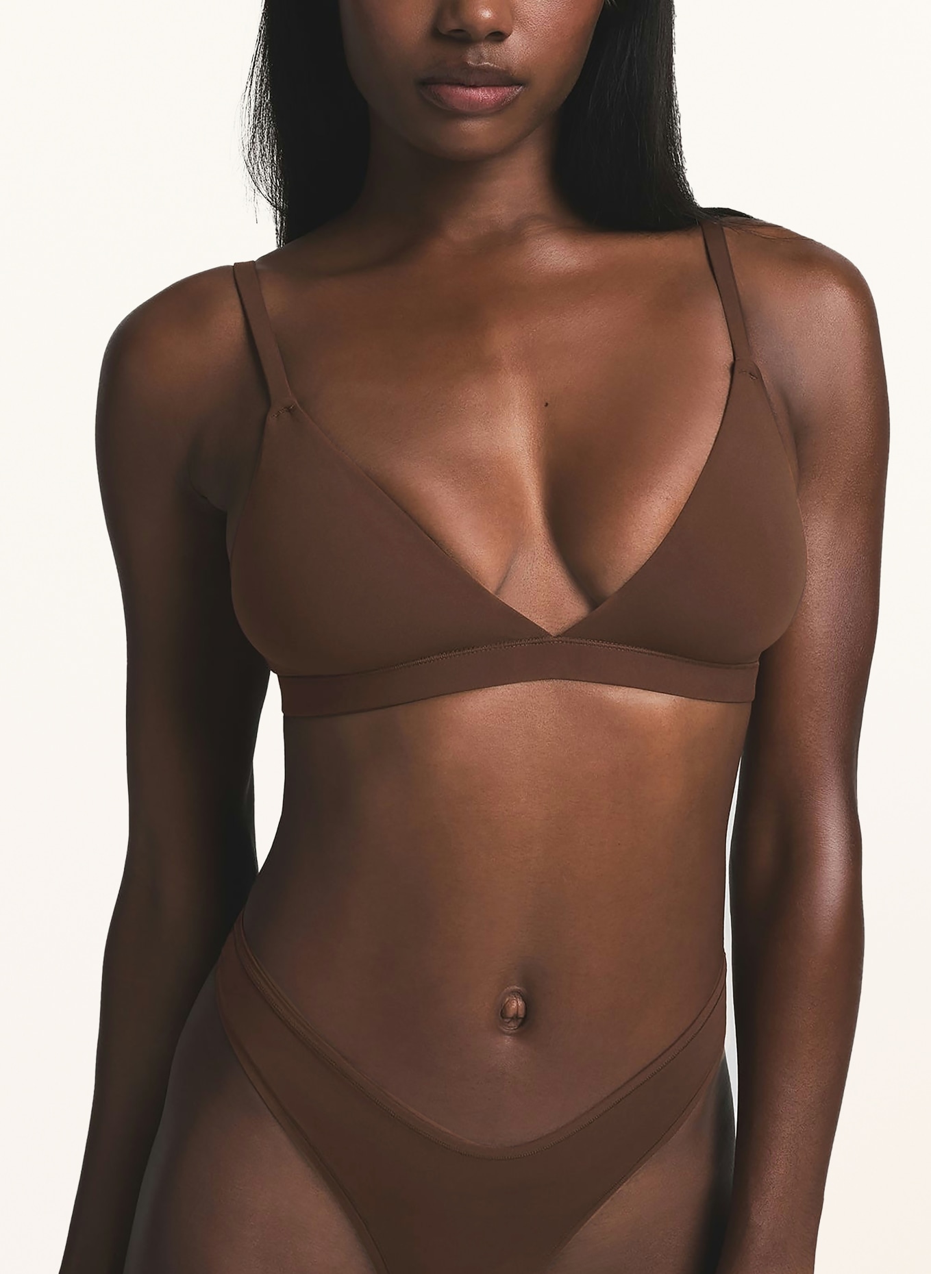SKIMS Triangel-BH FITS EVERBODY: COCOA