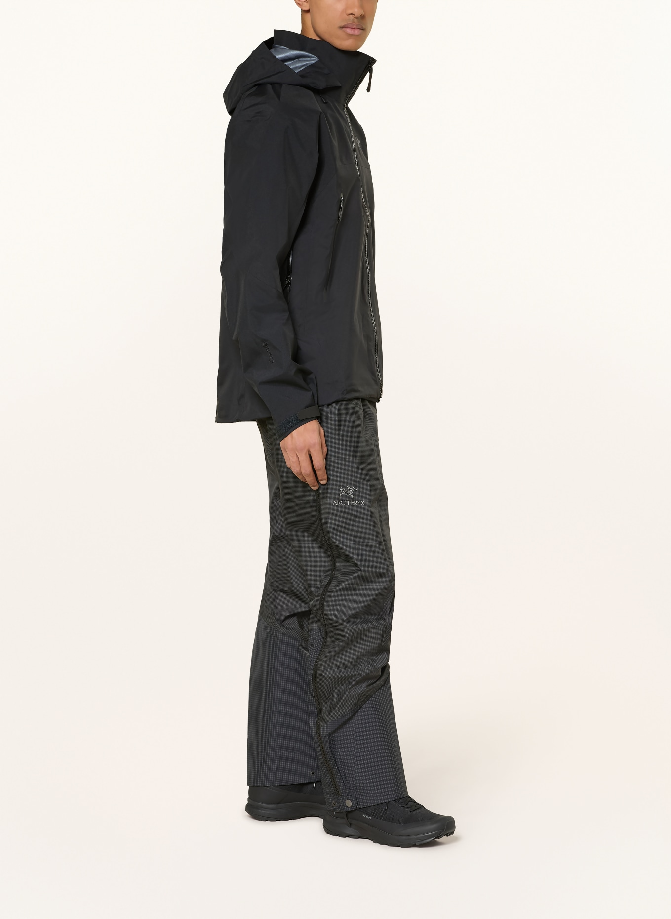 ARC'TERYX Hardshell-Jacke BETA AR: SCHWARZ