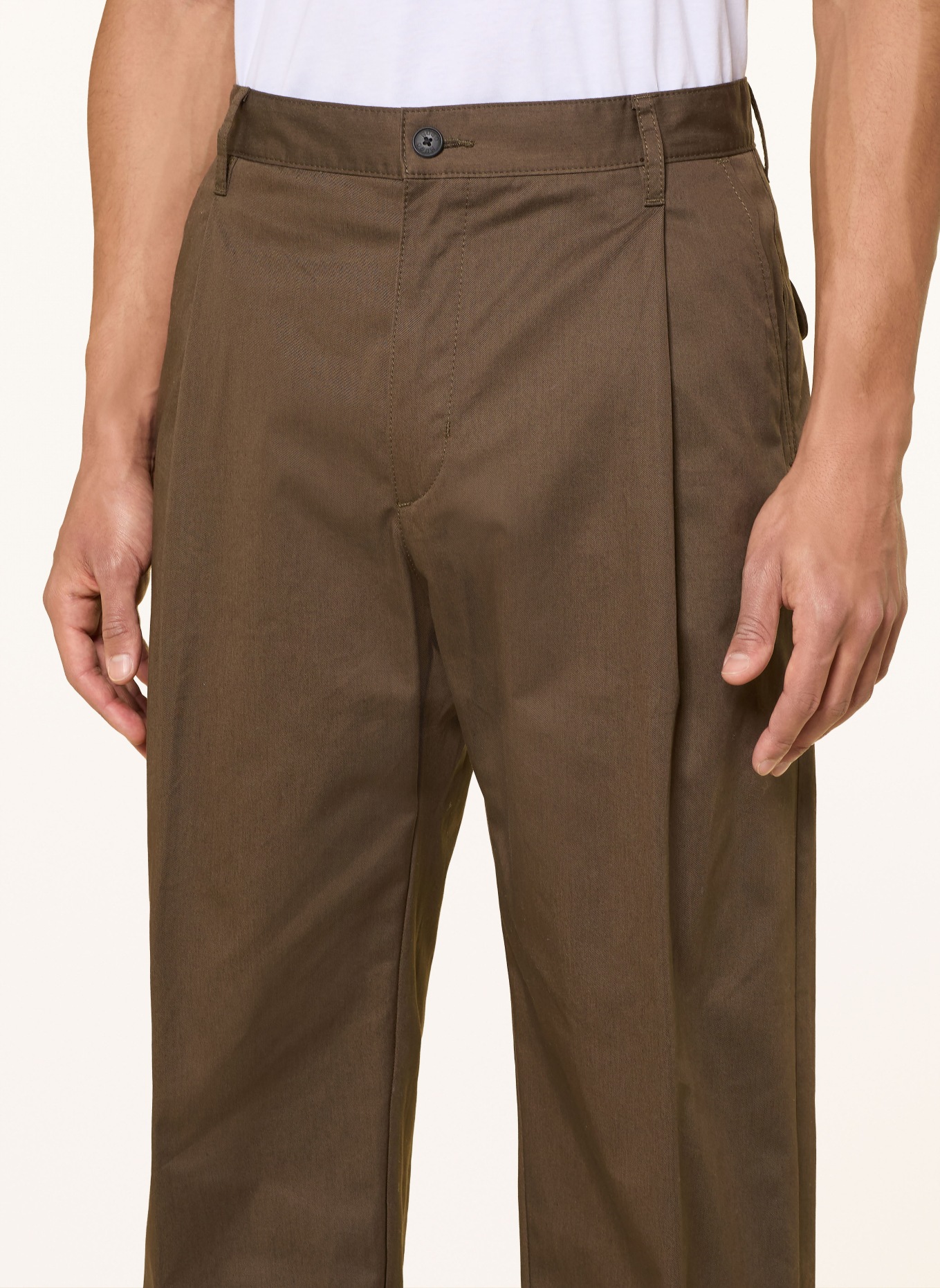 HUGO Chino ROY243 Regular Fit: MARRON FONCÉ