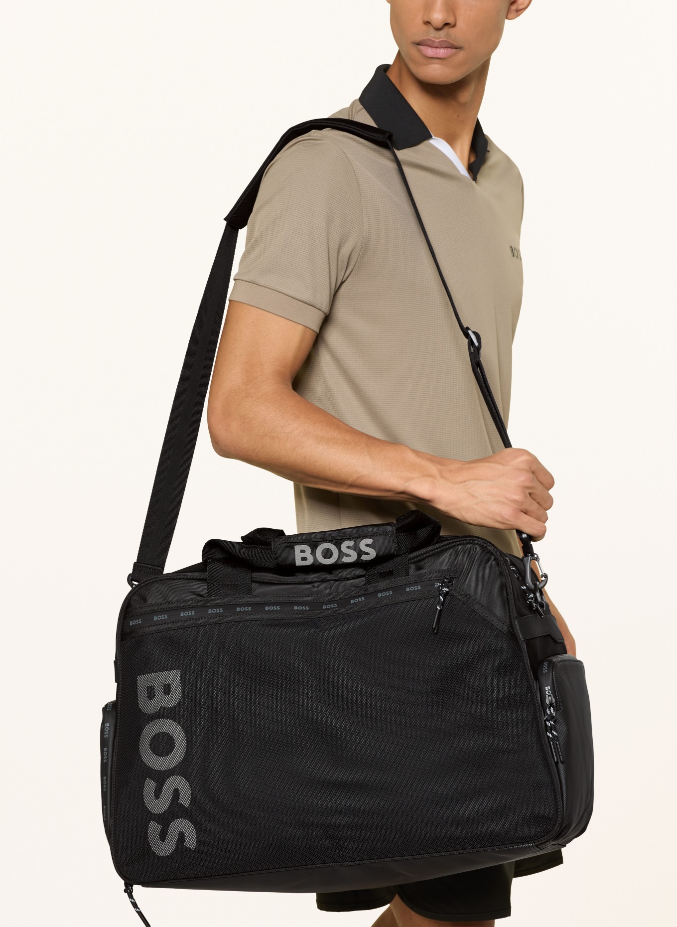 BOSS Sportovní taška ONSET: ČERNÁ