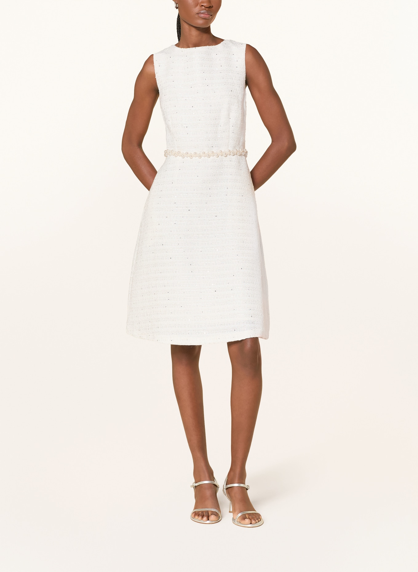 APART Cocktailjurk met sieradenparels en glittergaren: CRÈME