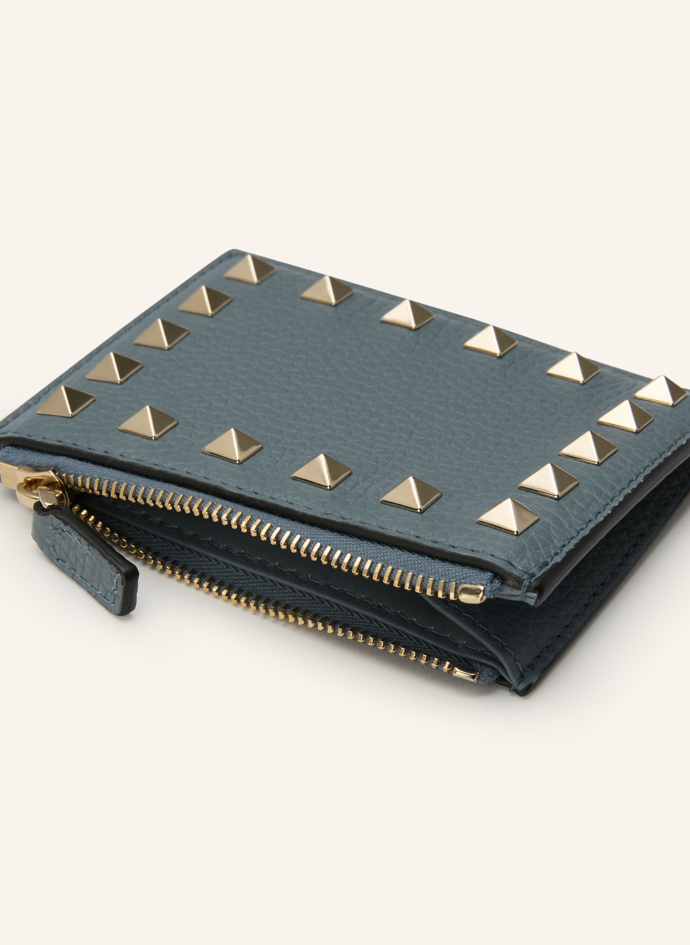 VALENTINO GARAVANI Kartenetui ROCKSTUD mit Münzfach: BLAUGRAU